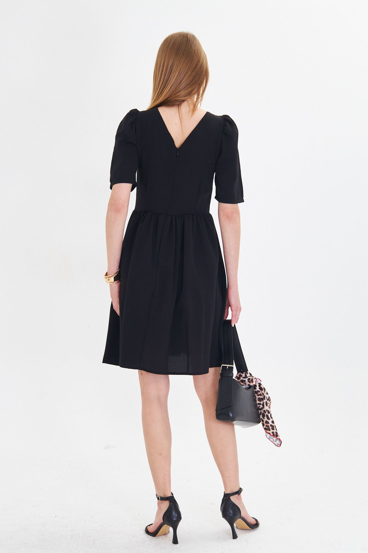Female black zero-collar background watermelon arm waist shirred dress Arm-25y001009