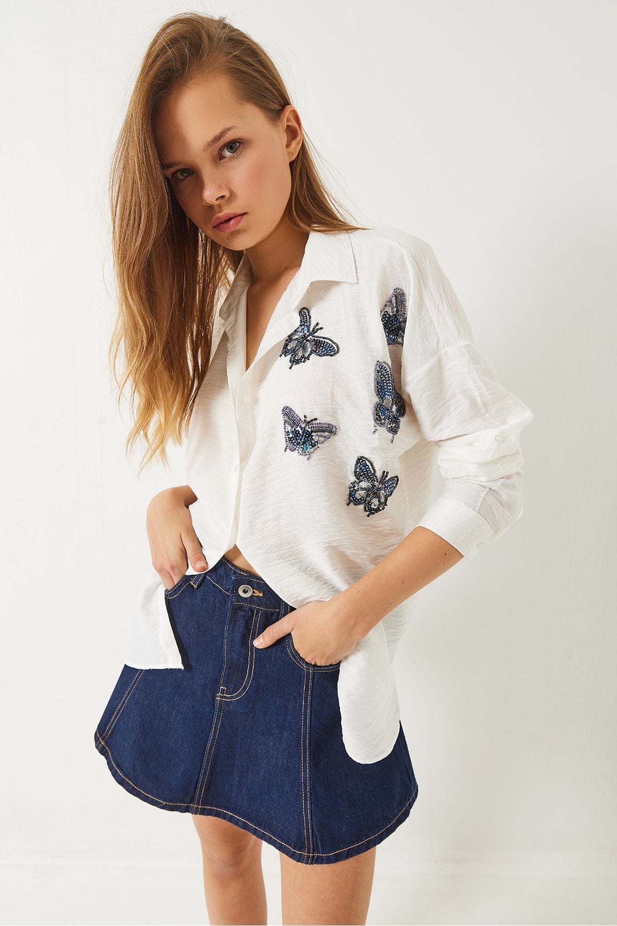 Women's Butterfly Bead Stone Embroidered Aerobin Oversize Shirt 60283030