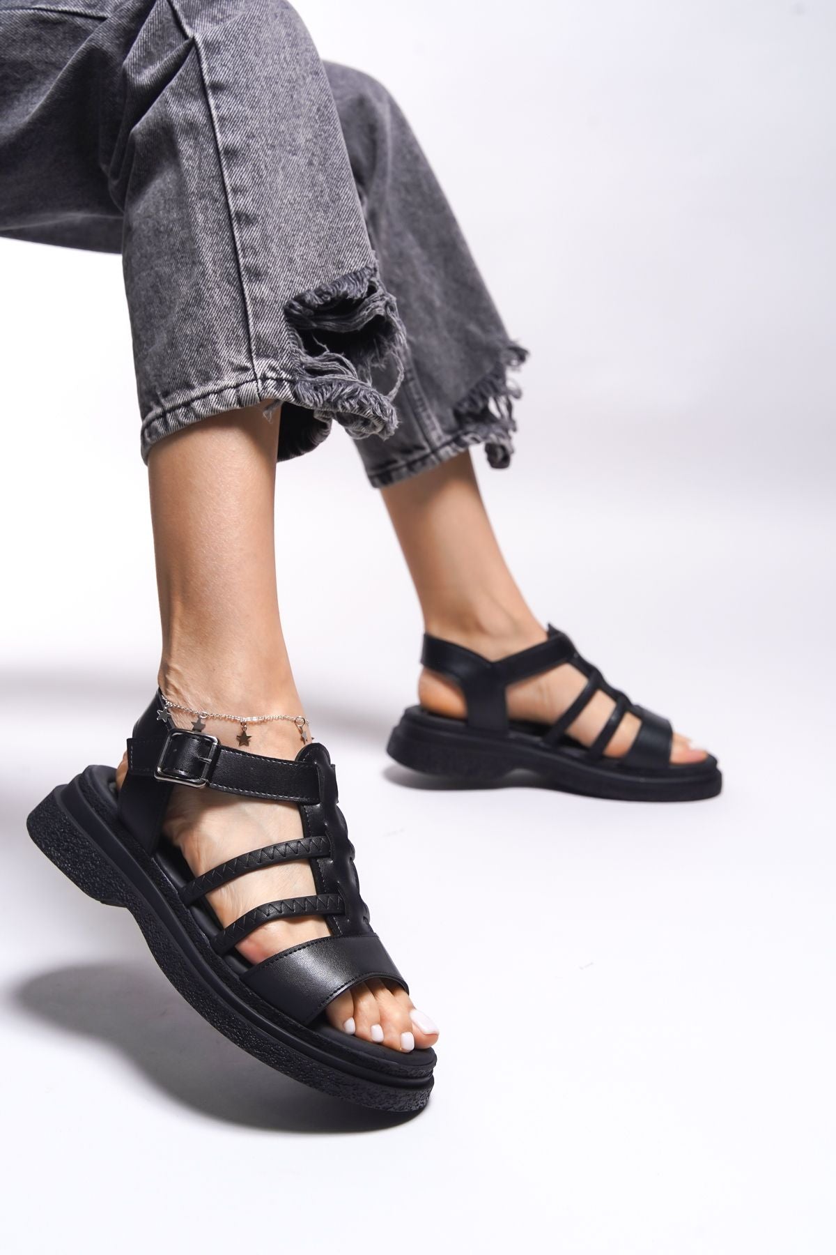 Kunzirn Woman Sandals 0012203 Black Skin