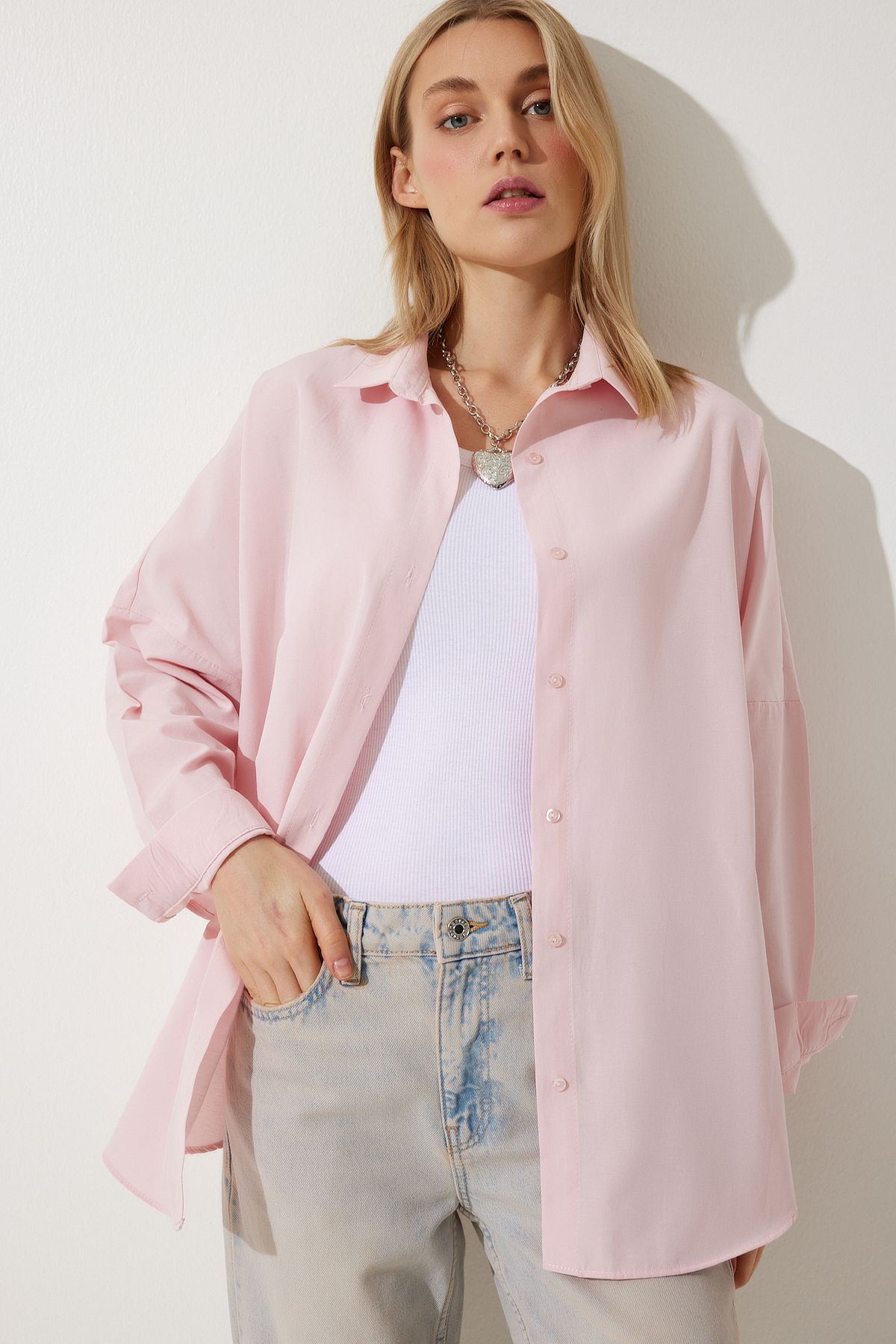 Woman herpes pink overlooking long basic shirt DD00842