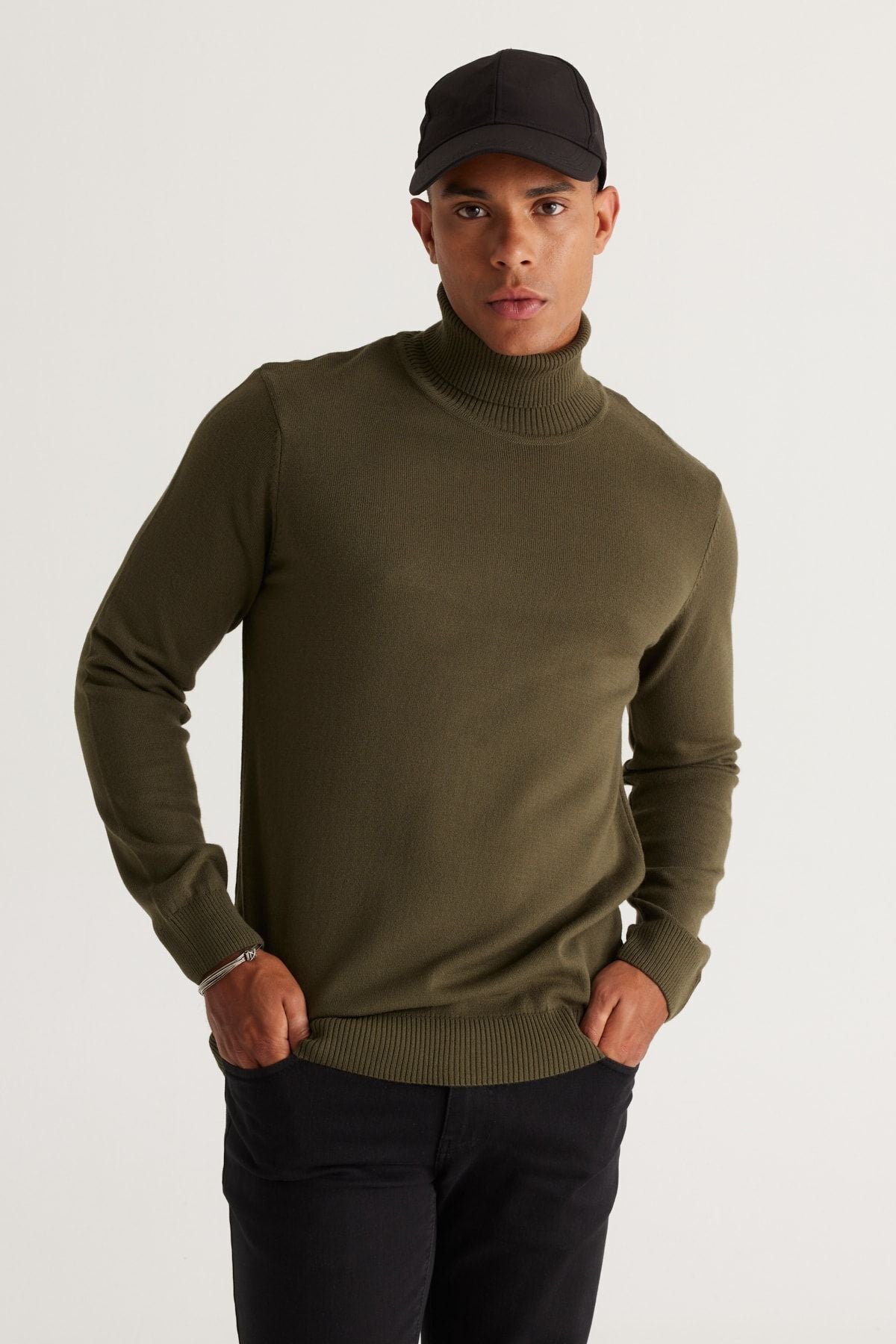 Men's Khaki standard fit normal cut -off full fisherman's collar knitwear sweater