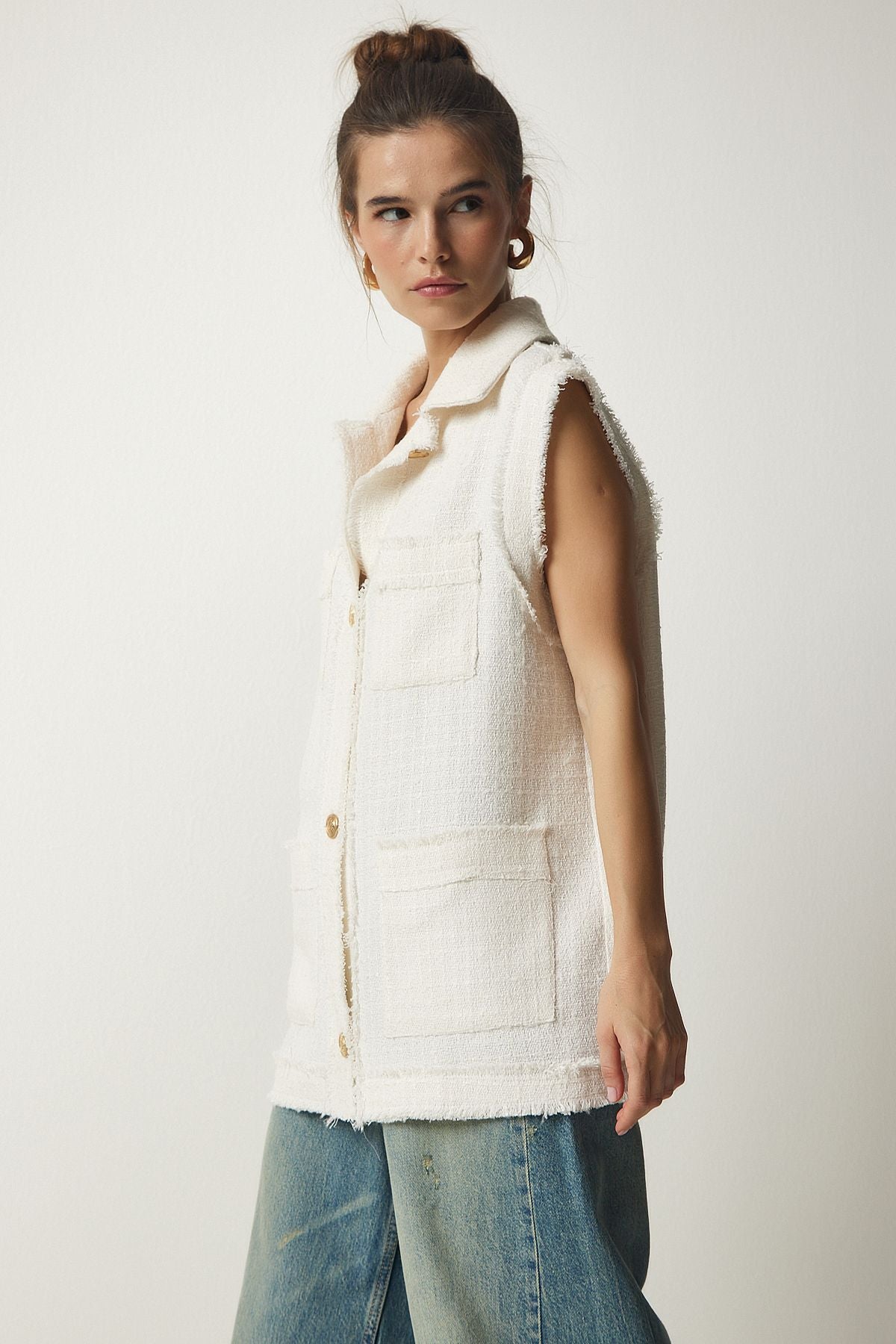 WOMEN'T CREAM TEXUAL LRUST TEXTED VEST WF00050