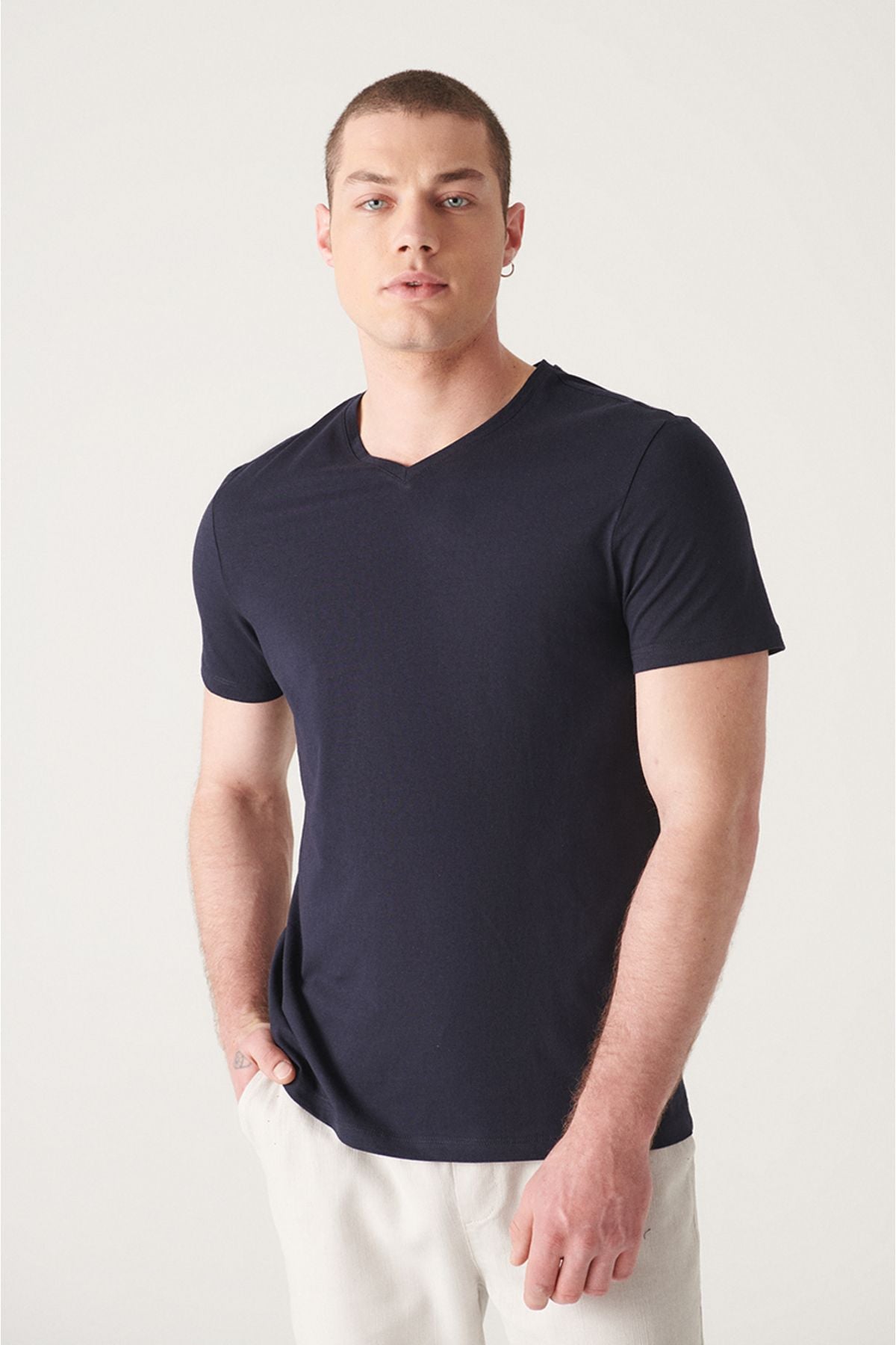 Men's Navy 100 %Cotton V-Yaka T-Shirt E001001