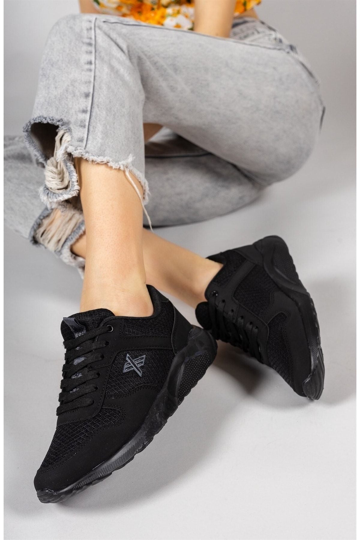 Super light black smoked unisex sneaker 00124039