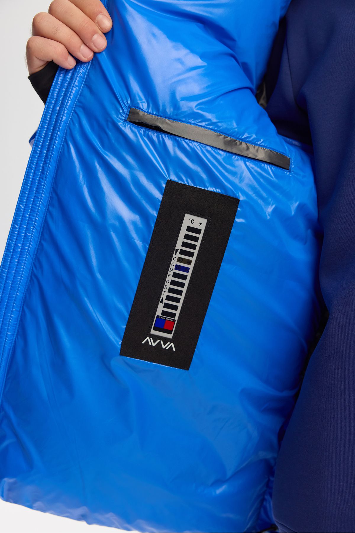 Male Saks Hooded Goose Feather Water Driving Windproof -20 degrees resistant inflatable coat A42y6182
