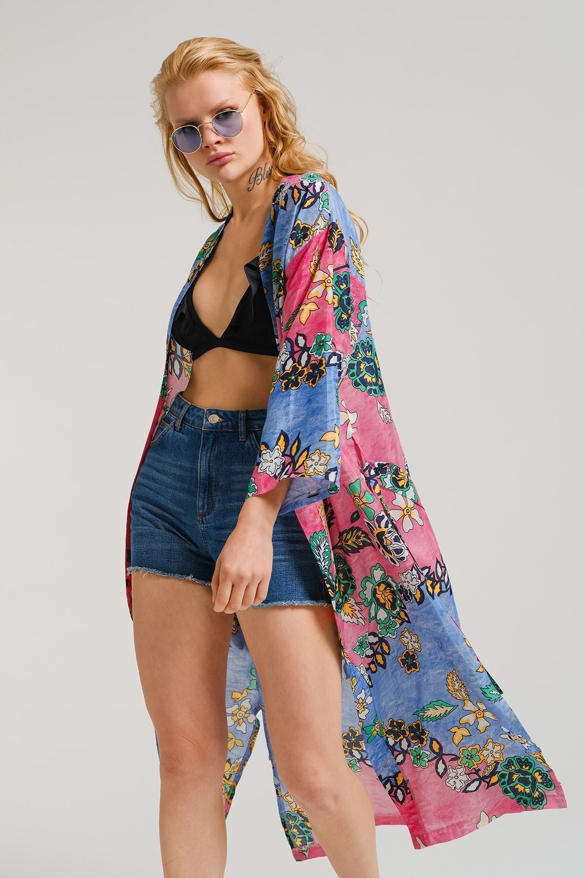 Woman Long Kimono Arm-221120 with pink patterned