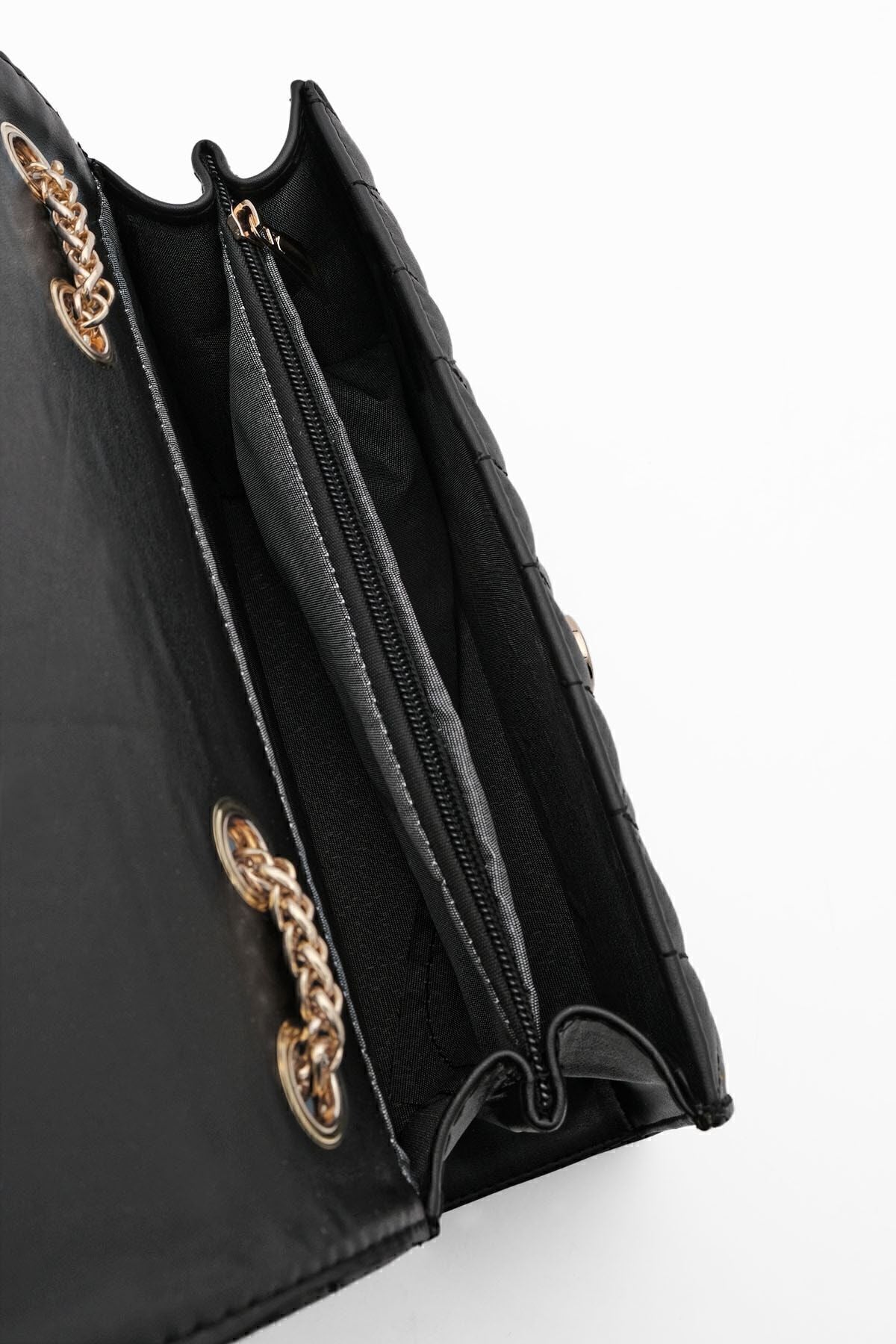 Woman gold -colored chain shoulder bag Delbin black