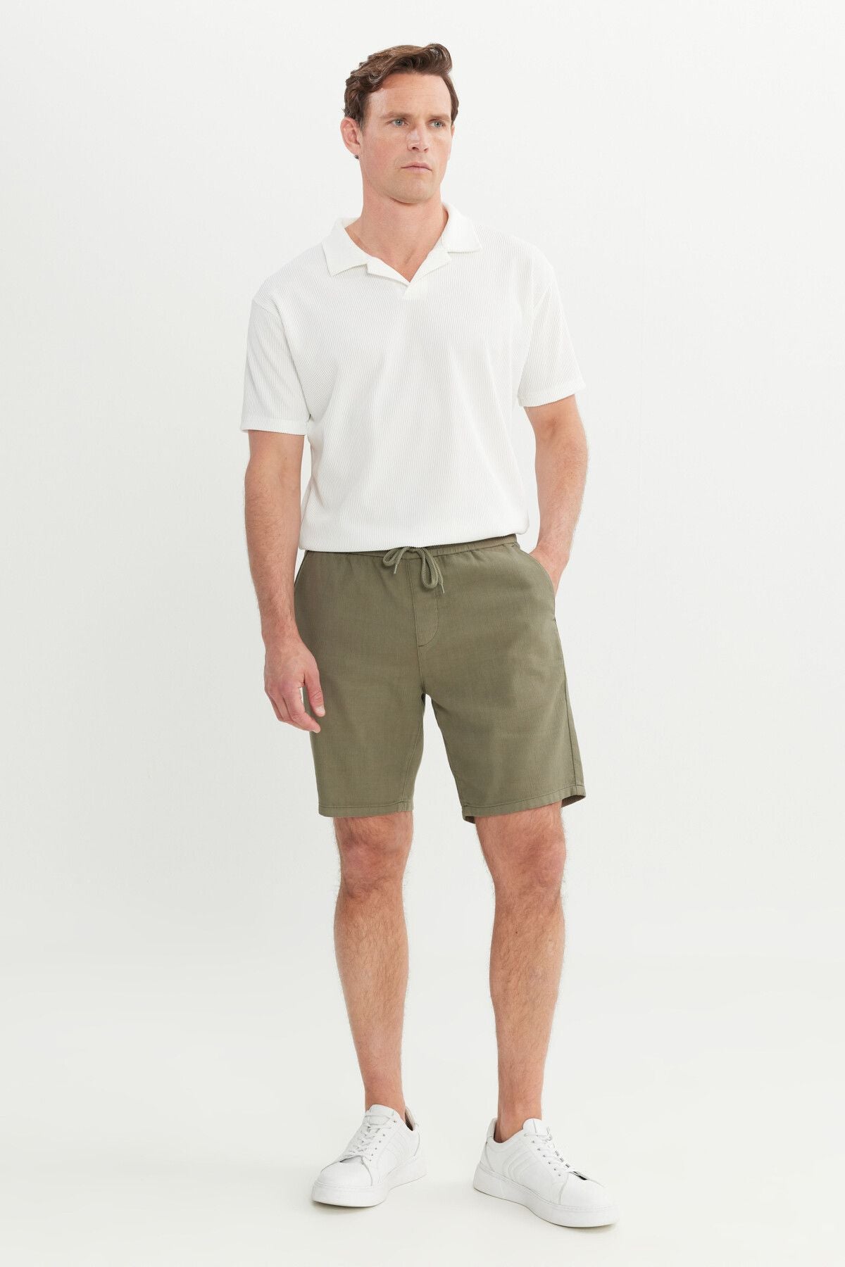 Men's Khaki 100 %Cotton Comfort Fit Waist Bagyn Flami Side Pocket Shorts