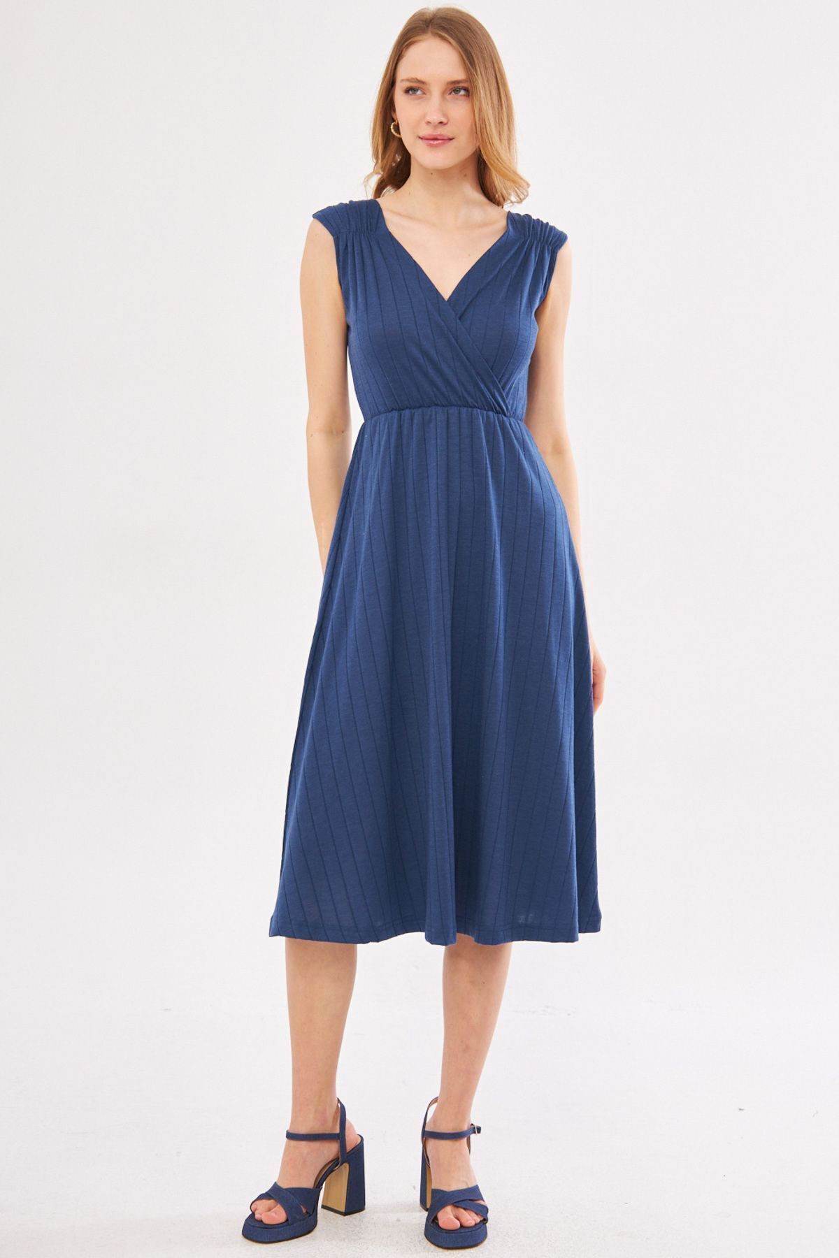 Woman Dark Blue Waist and Shooter Skirt Cruve Cruve Midi Boy Dress ARM-24Y001017