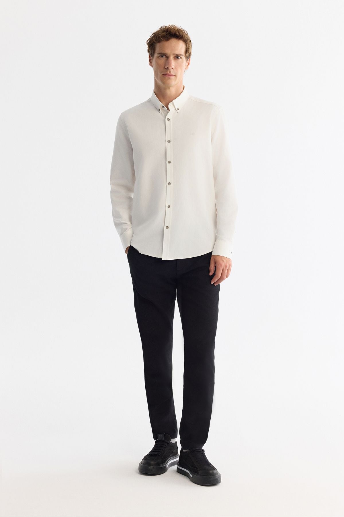 Men's white button collar diagonel cotton shirt B002036