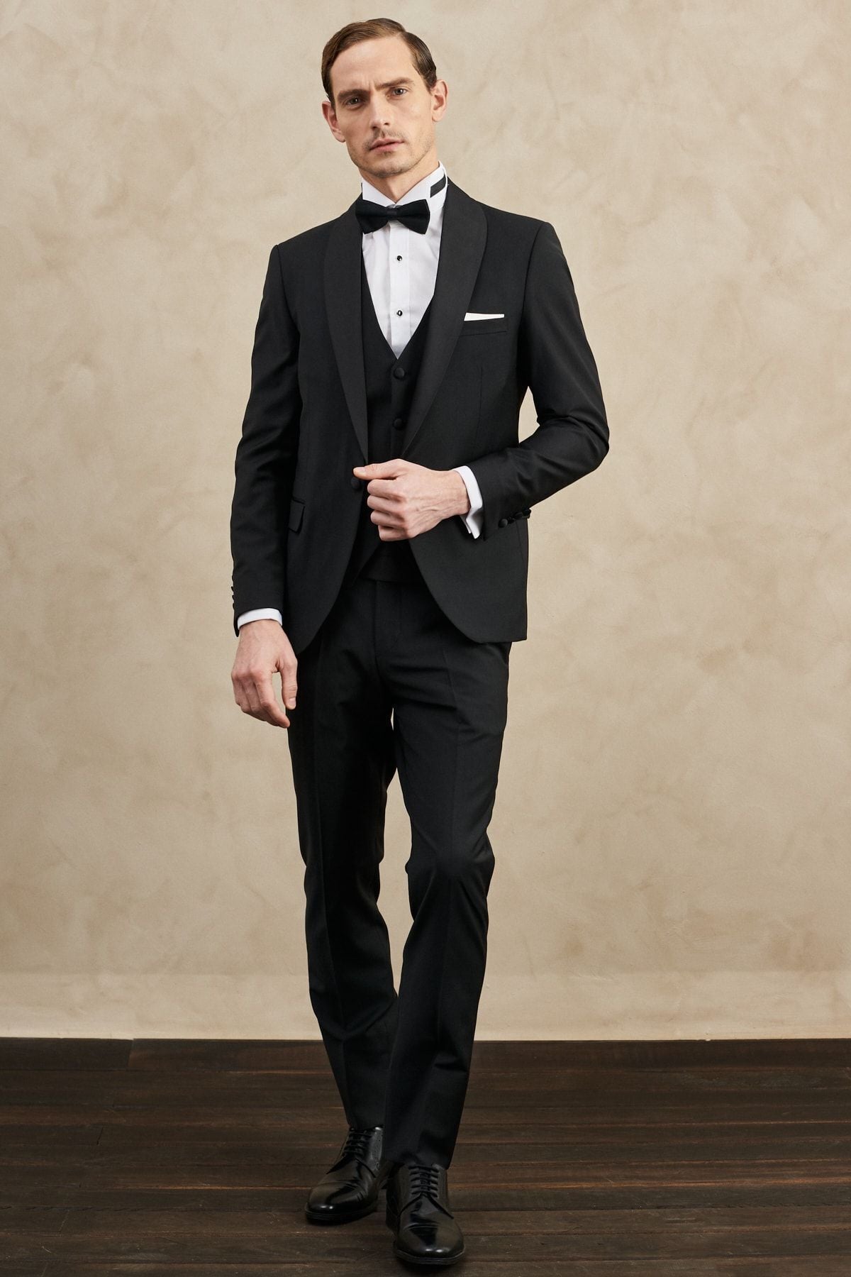 Men's Black Slim Fit Narrow Cut Mono Yaka Classic Tuxedo with Wool Vests