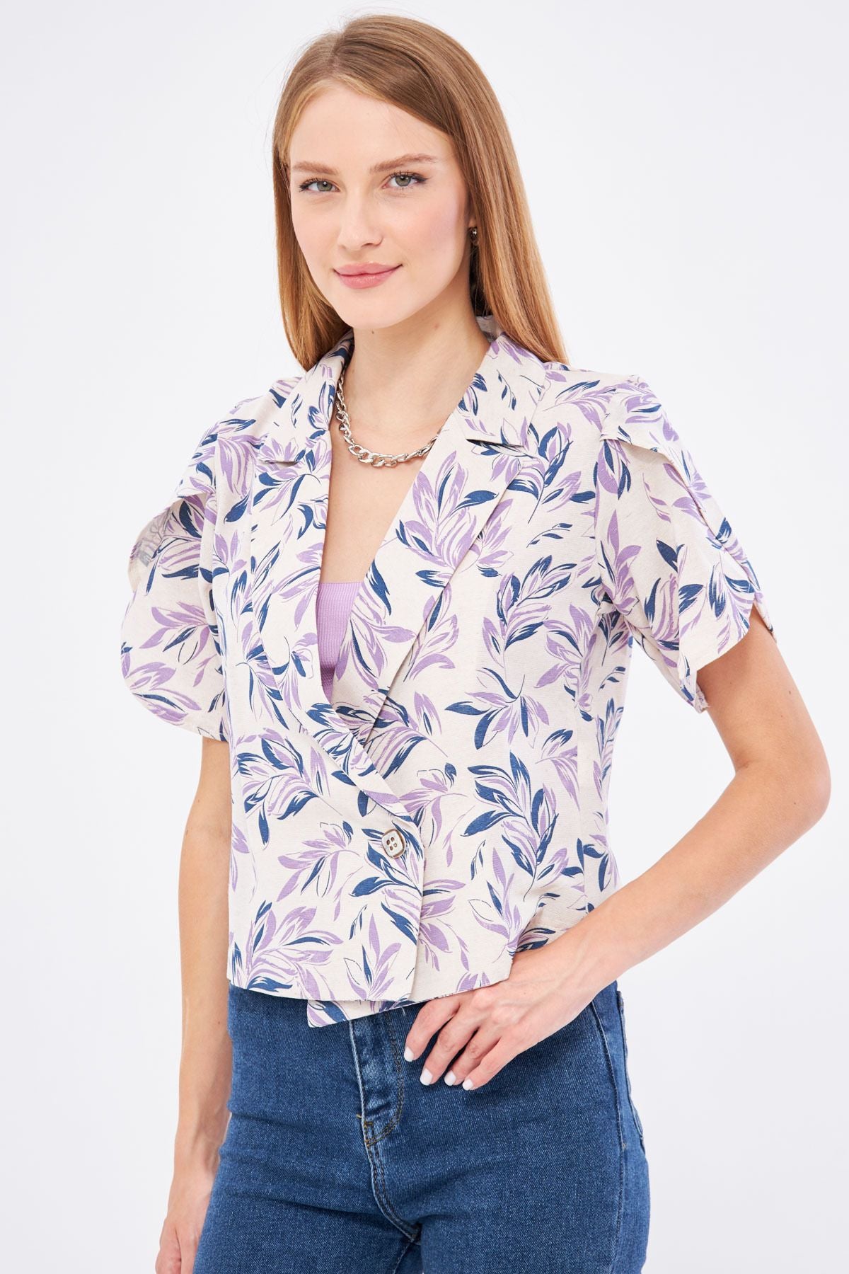 Women's Laci-Lila Linen-Looking Patterned Lever Slit Crop Short Sleeve Jacket ARM-24Y001095