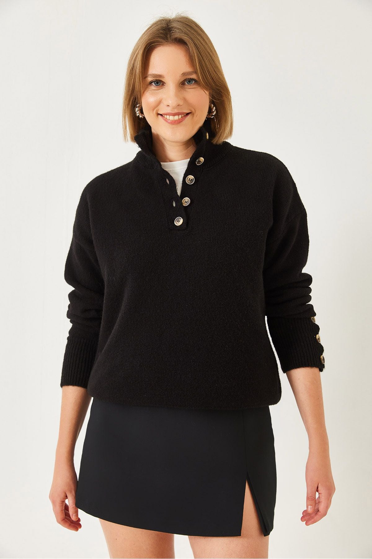 WOMEN'S BLACK EXTERIOR KNITTY Sweater 20247587