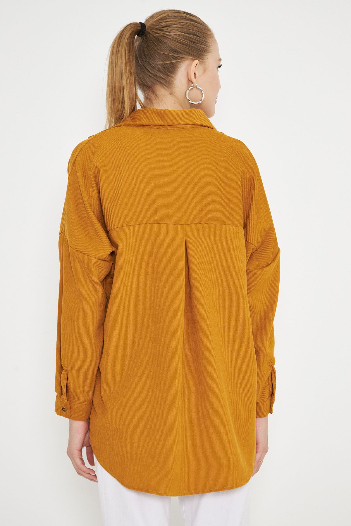 Woman mustard pocket with oversize finely wick velvet shirt ARM-24K001076