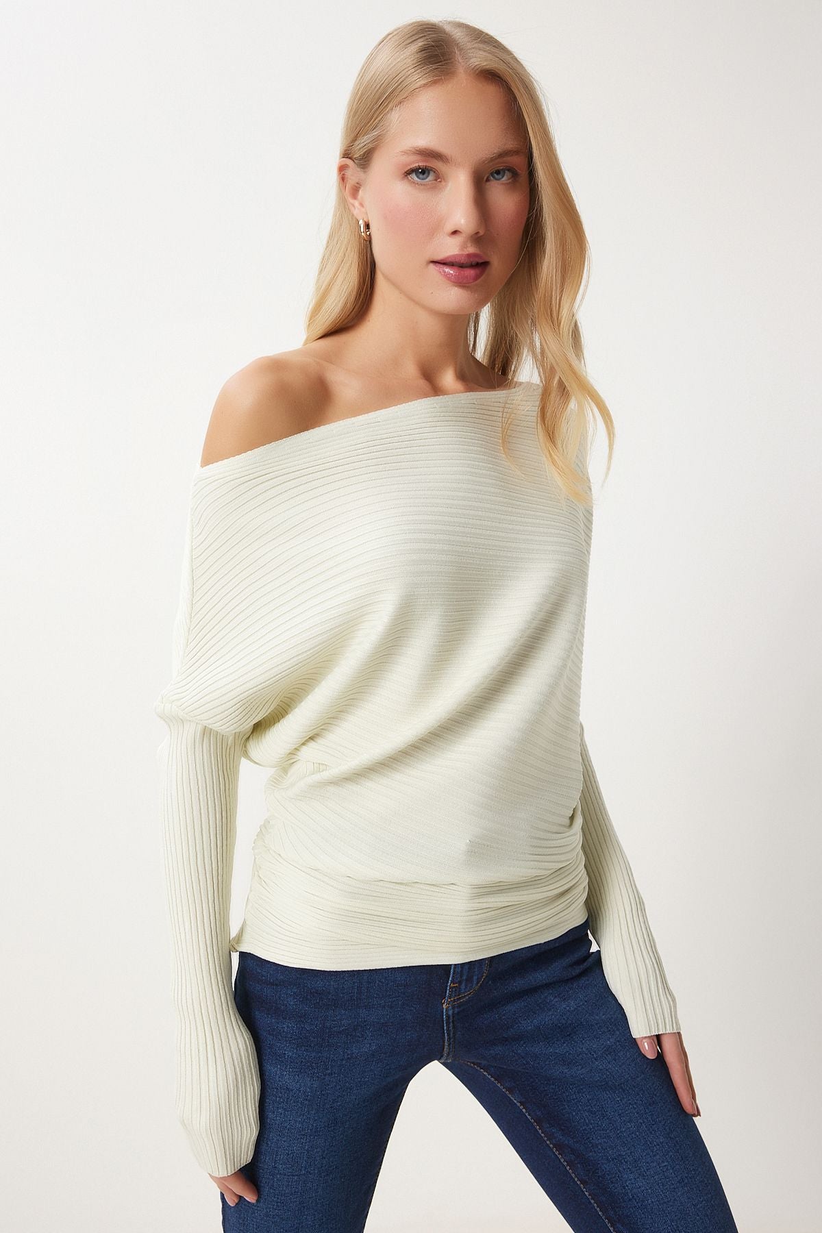 Women's Cream Asymmetric Collar Wick Sweater FN03383