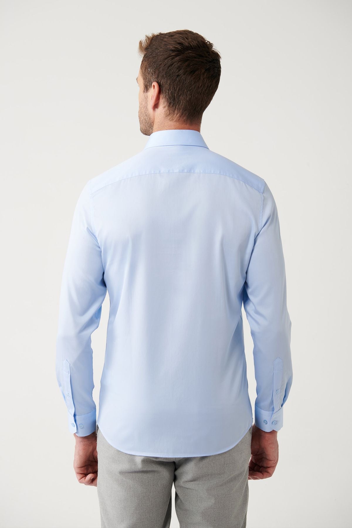 Men's blue classic collar 100 %cotton satin shirt B002006