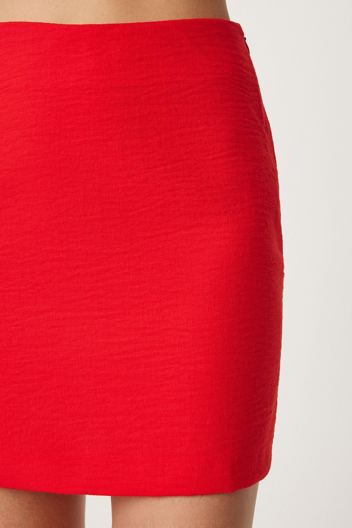 Woman Red Mini Woven Skirt FN03240