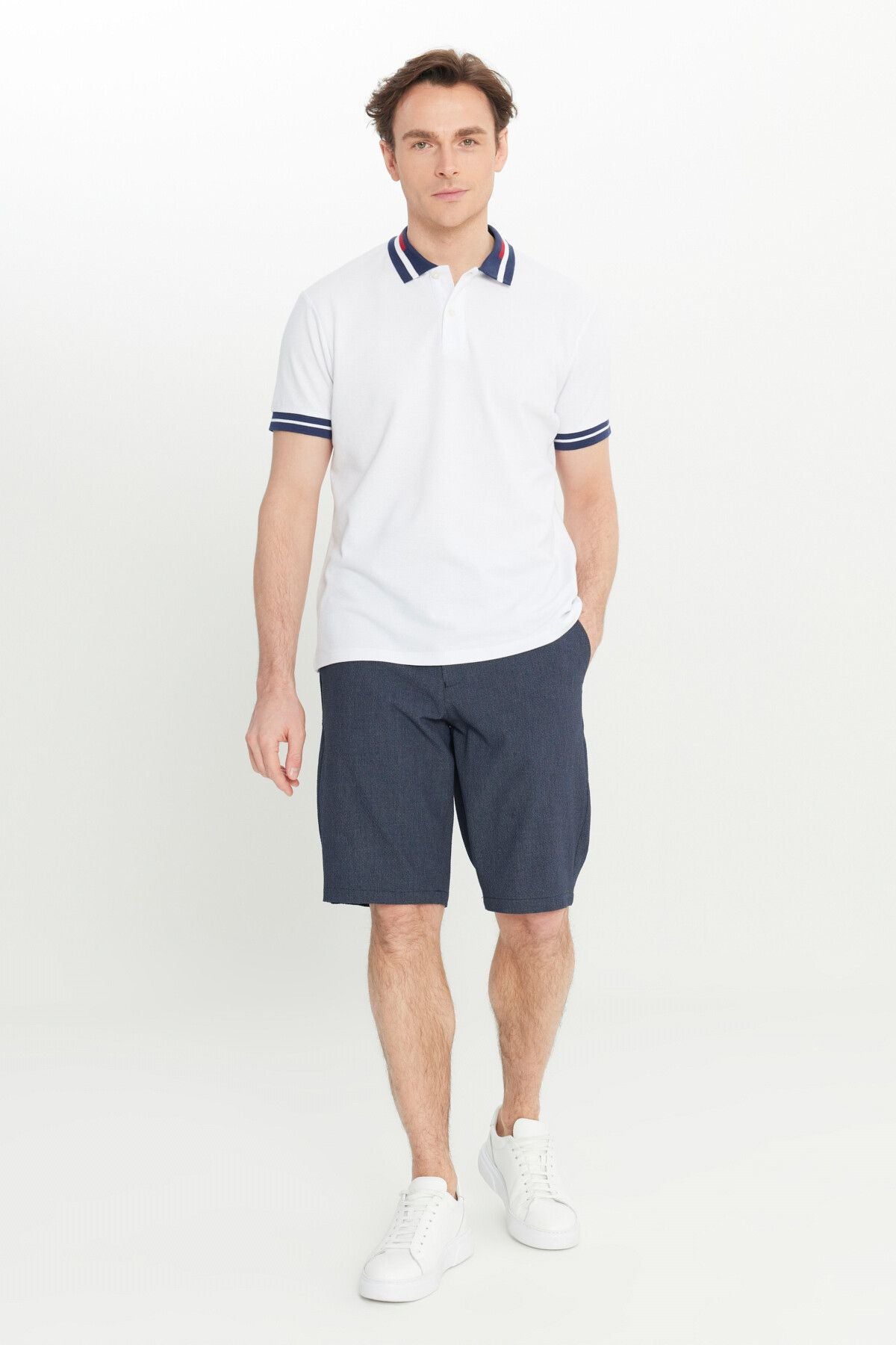 Men's white slim fit narrow cut 100 %cotton Curgered Polo Yaka T -shirt