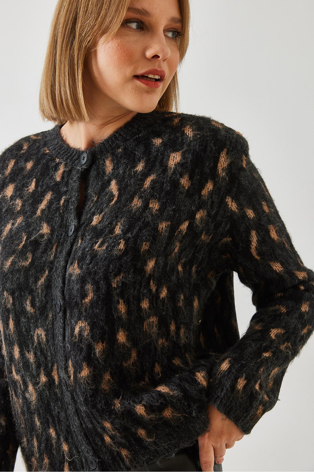 Women's Shawl Knitwear Cardigan 241087 60261042