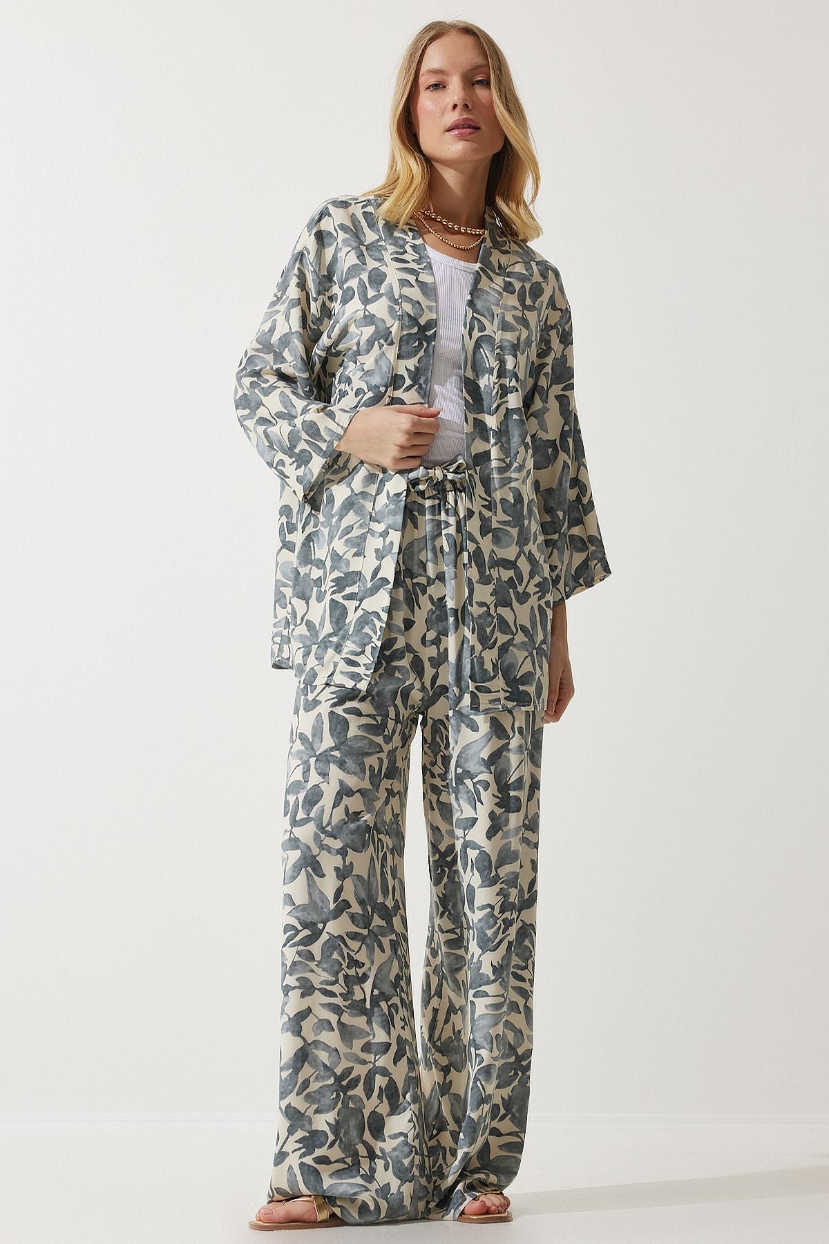 Women's Bone Gray Patterned Kimono Palazzo Pants Set EN00614