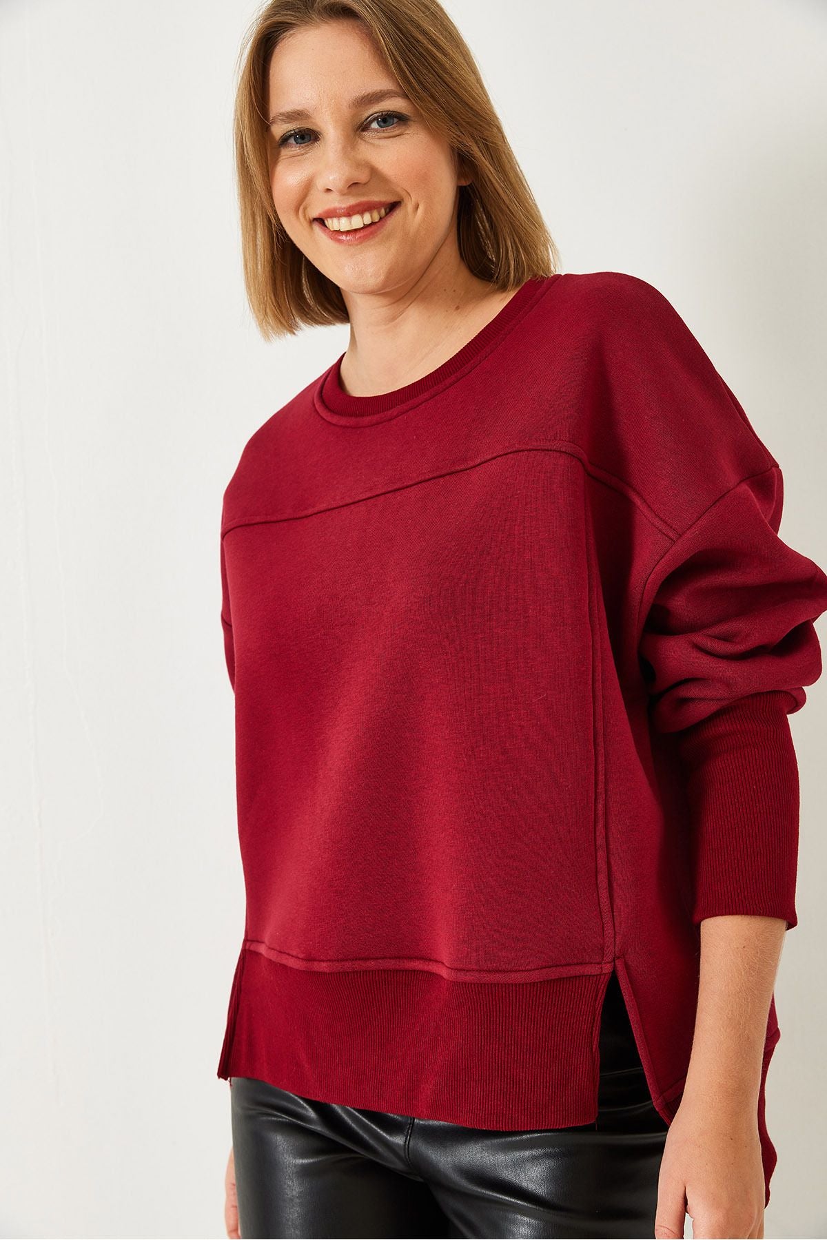 Woman Three Yarn Sweatshirt