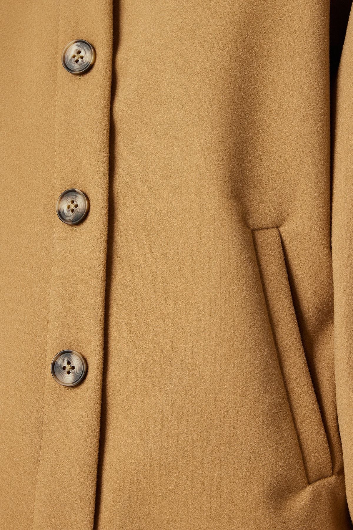 Female biscuit buttoned pocket oversize shirt jacket DD01263