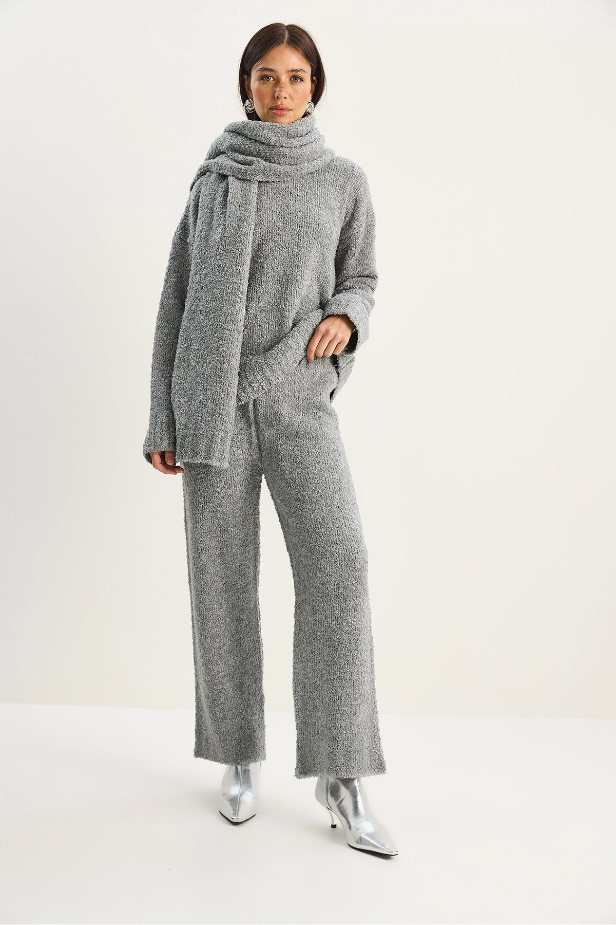 Kadın Yumuşak Dokulu Rahat Kesim Atkılı Triko Takım 2480 60283755