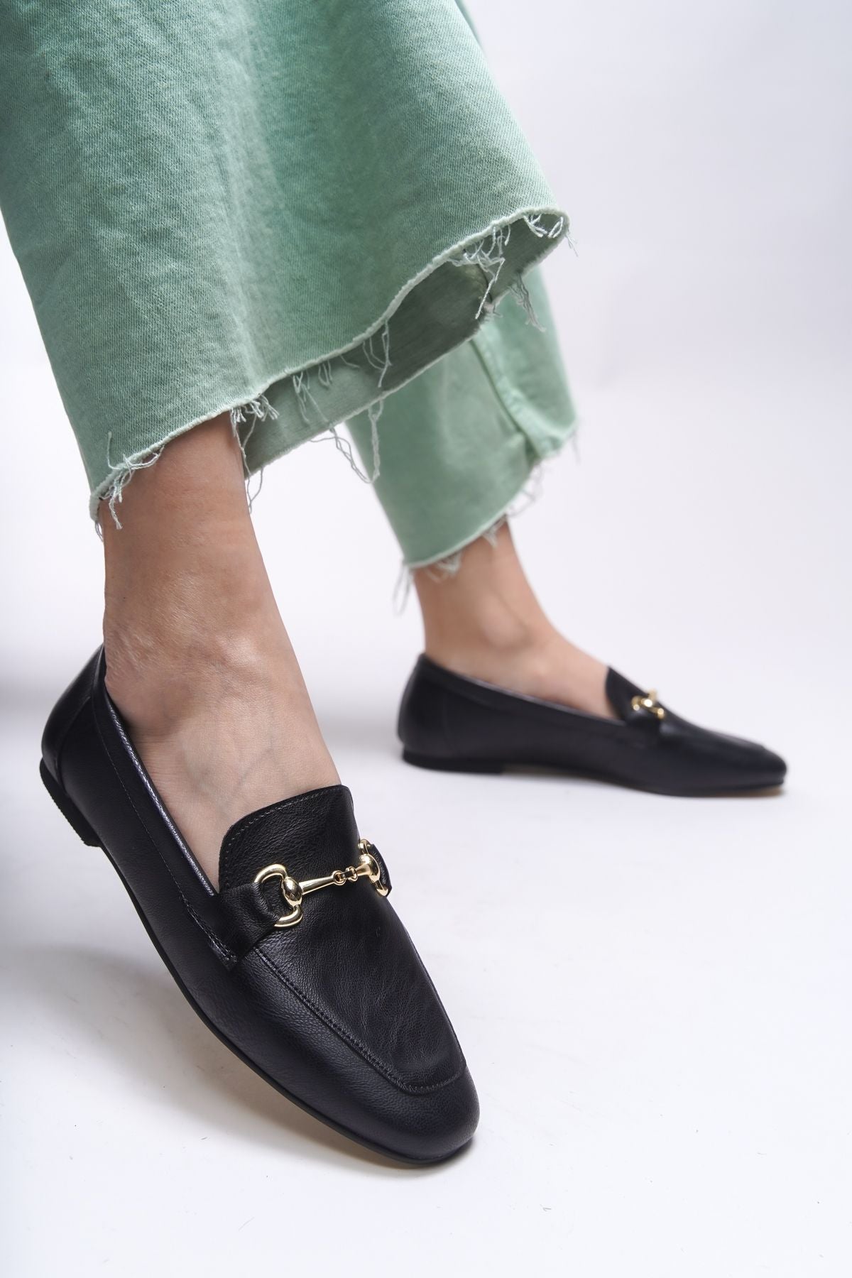 Ophisalia woman ballet 001293 black skin