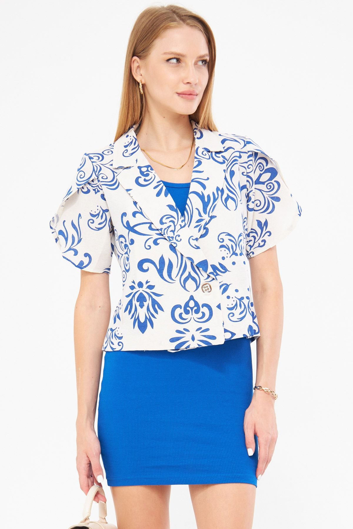 Female Saks Linen-Looking Patterned Left Slit Crop Short Sleeve Jacket ARM-24Y001095