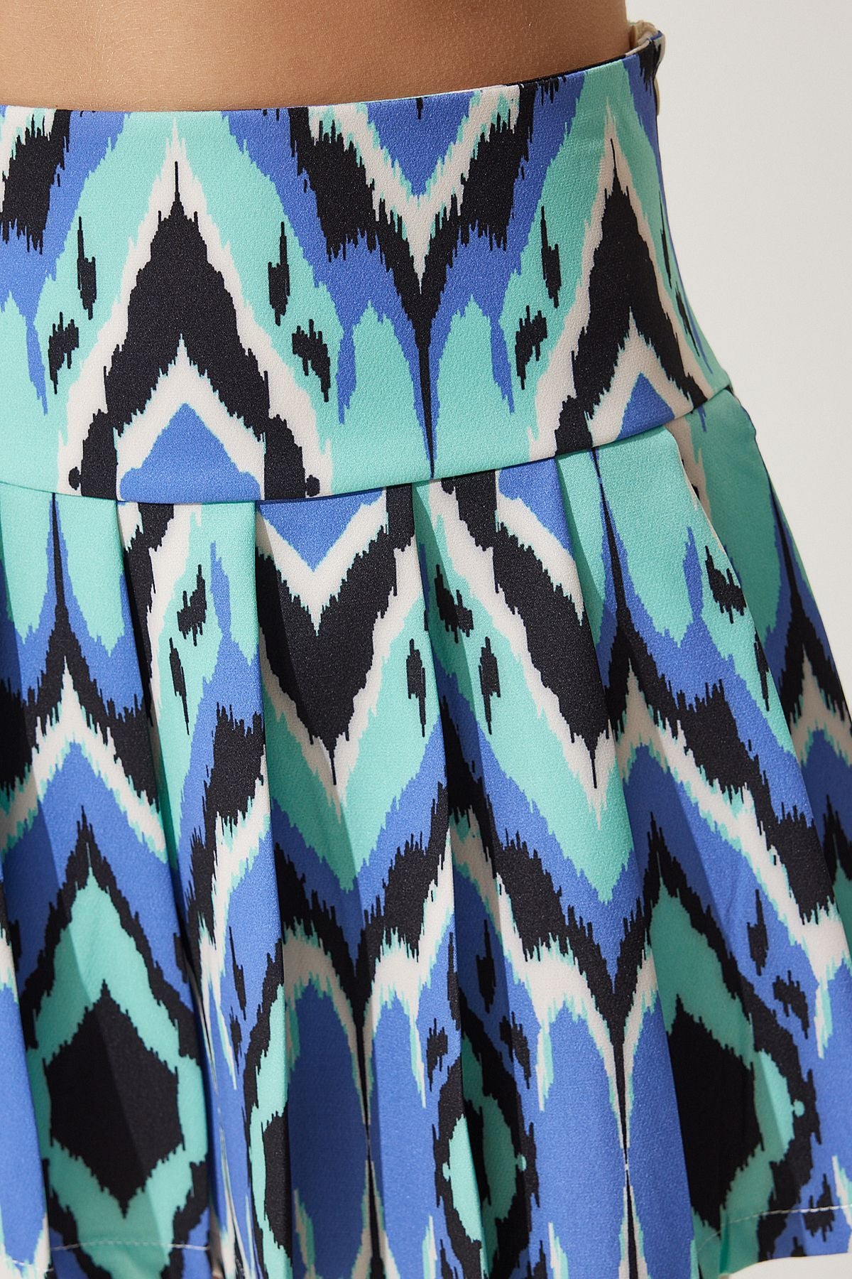 Female Water Green Black Mini Woven Skirt CR00434