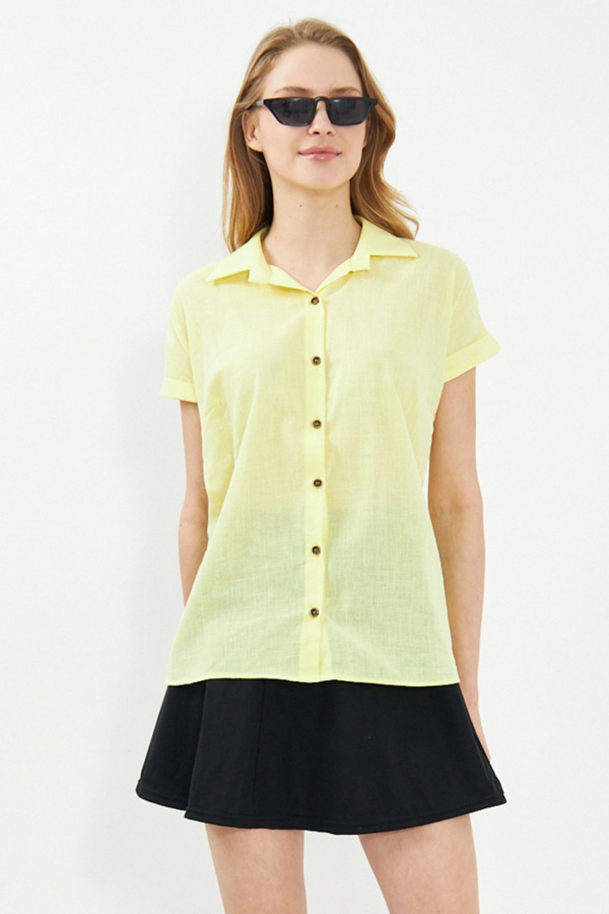 Woman Yellow Short Sleeve Linen Shirt ARM-24Y001038