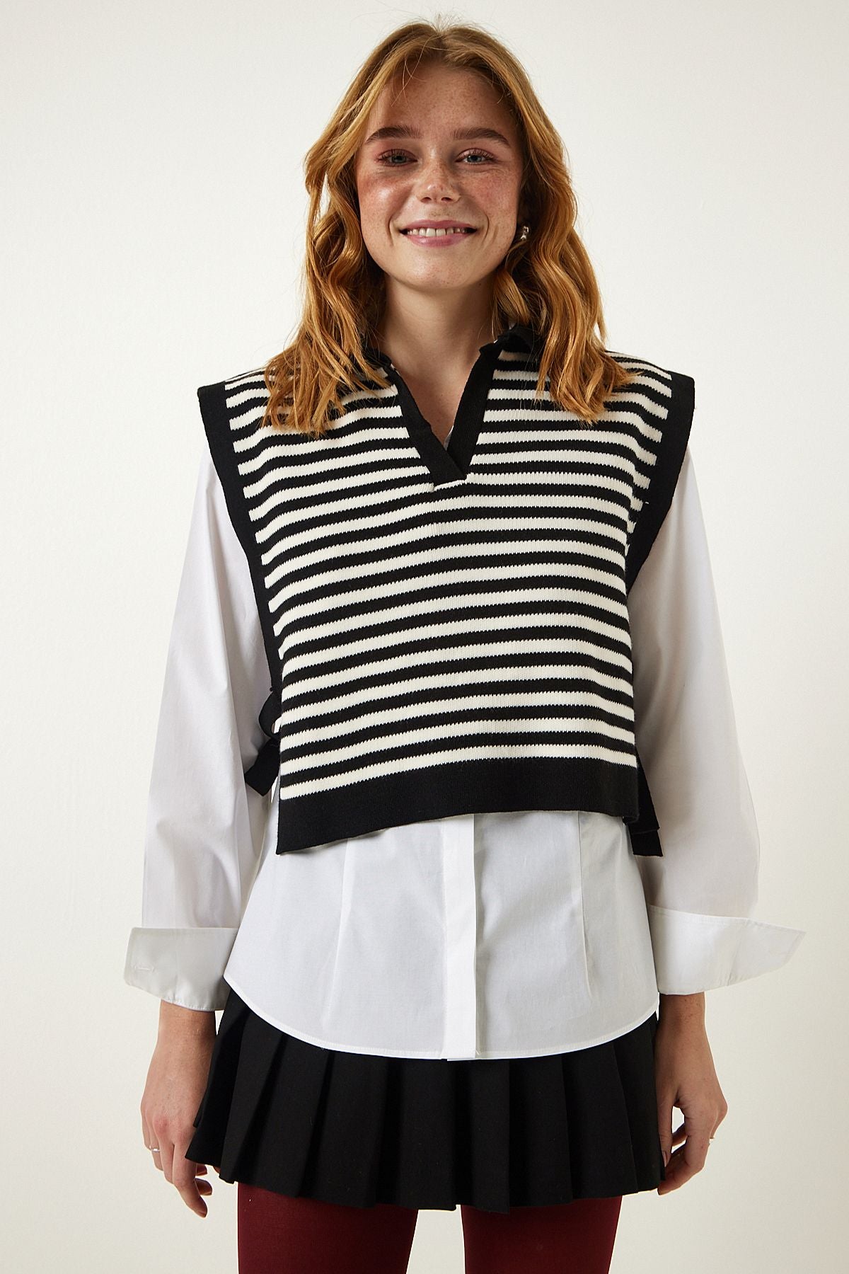 Female Black Tied Crop Triko Süveter MT00149