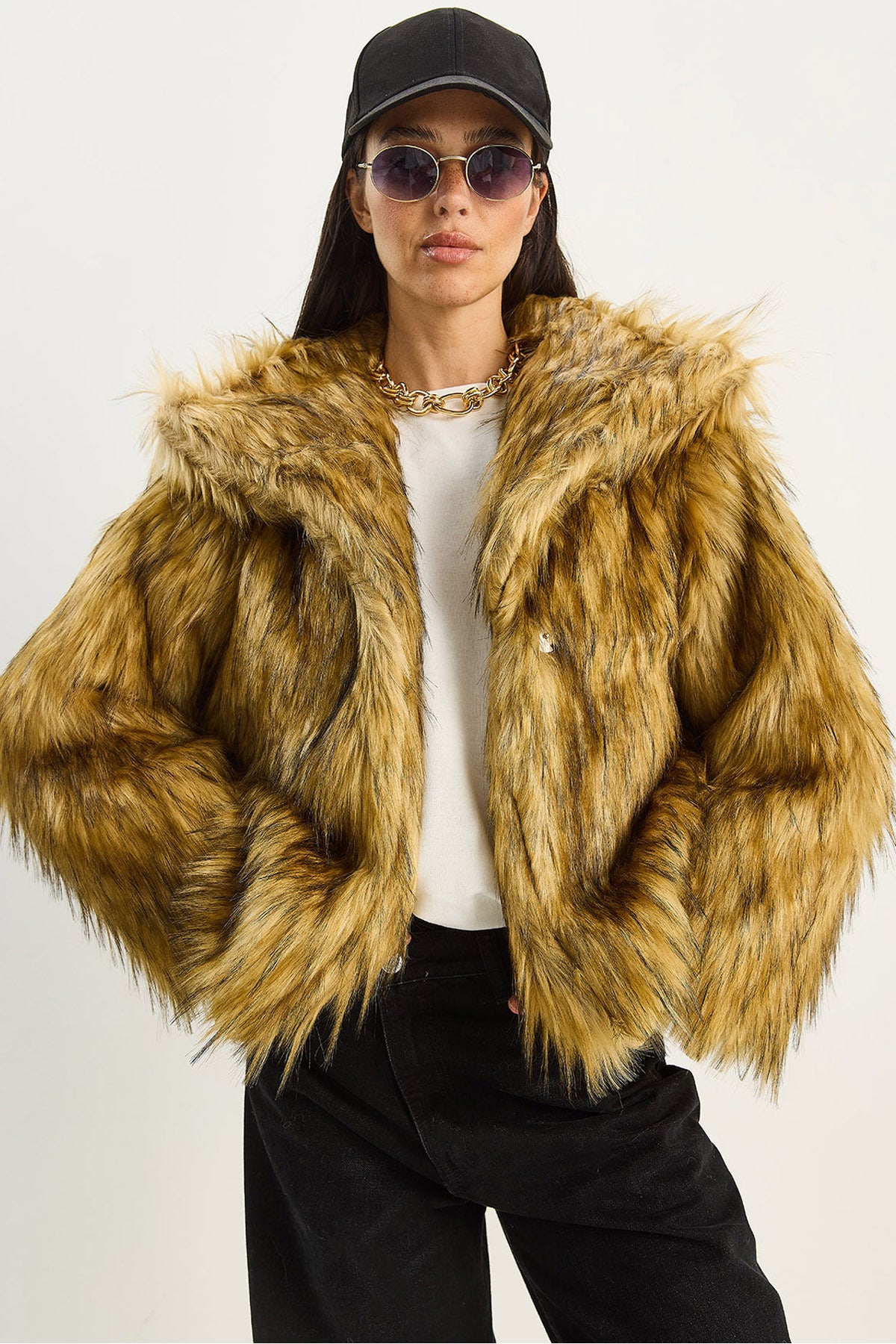 Women's Wide Collar Lined Short Premium Faux Fur Jacket 2770 60261574