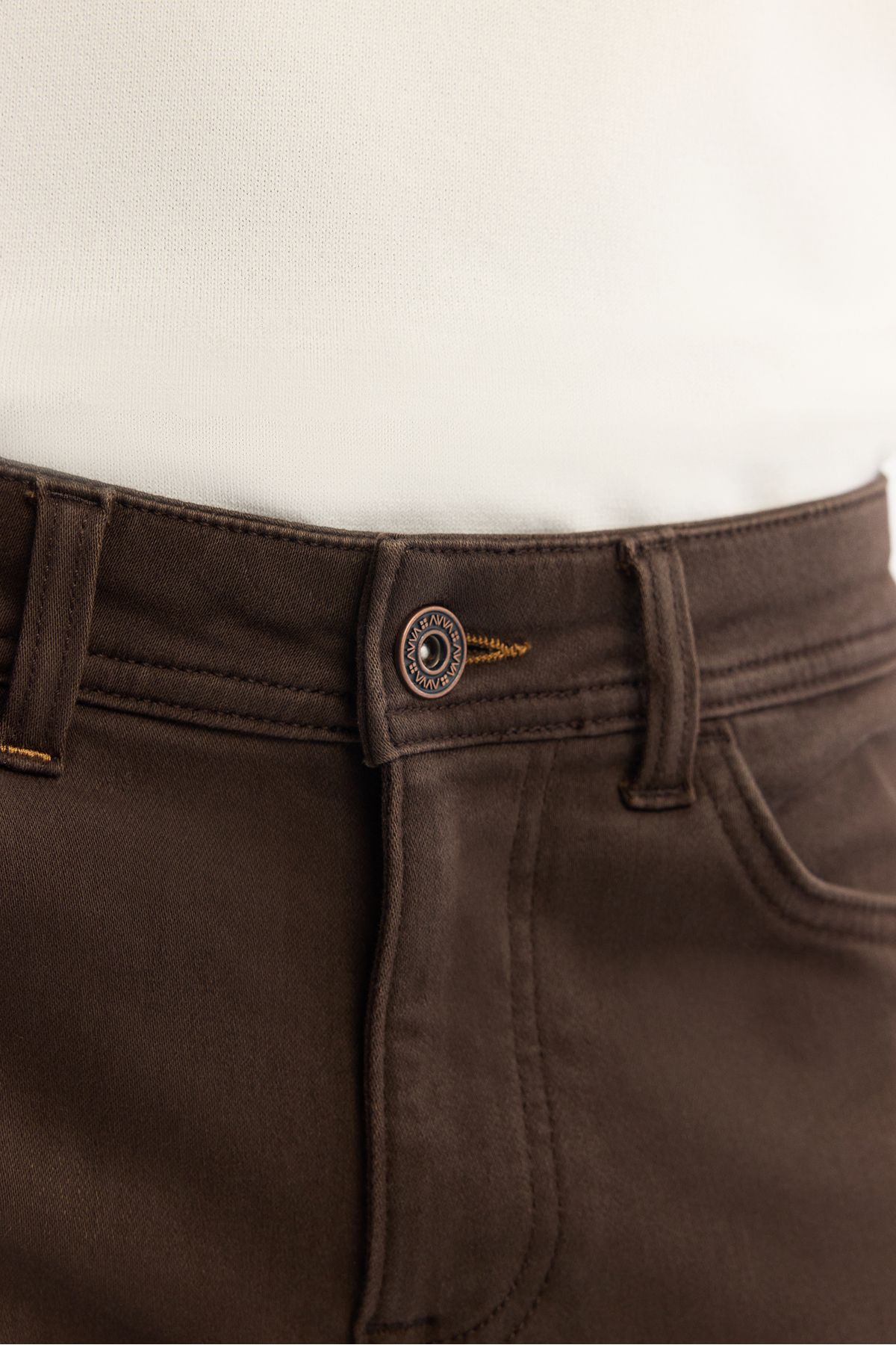 Men's Brown Obedness Washing Flexible Jean Pants A42y3532