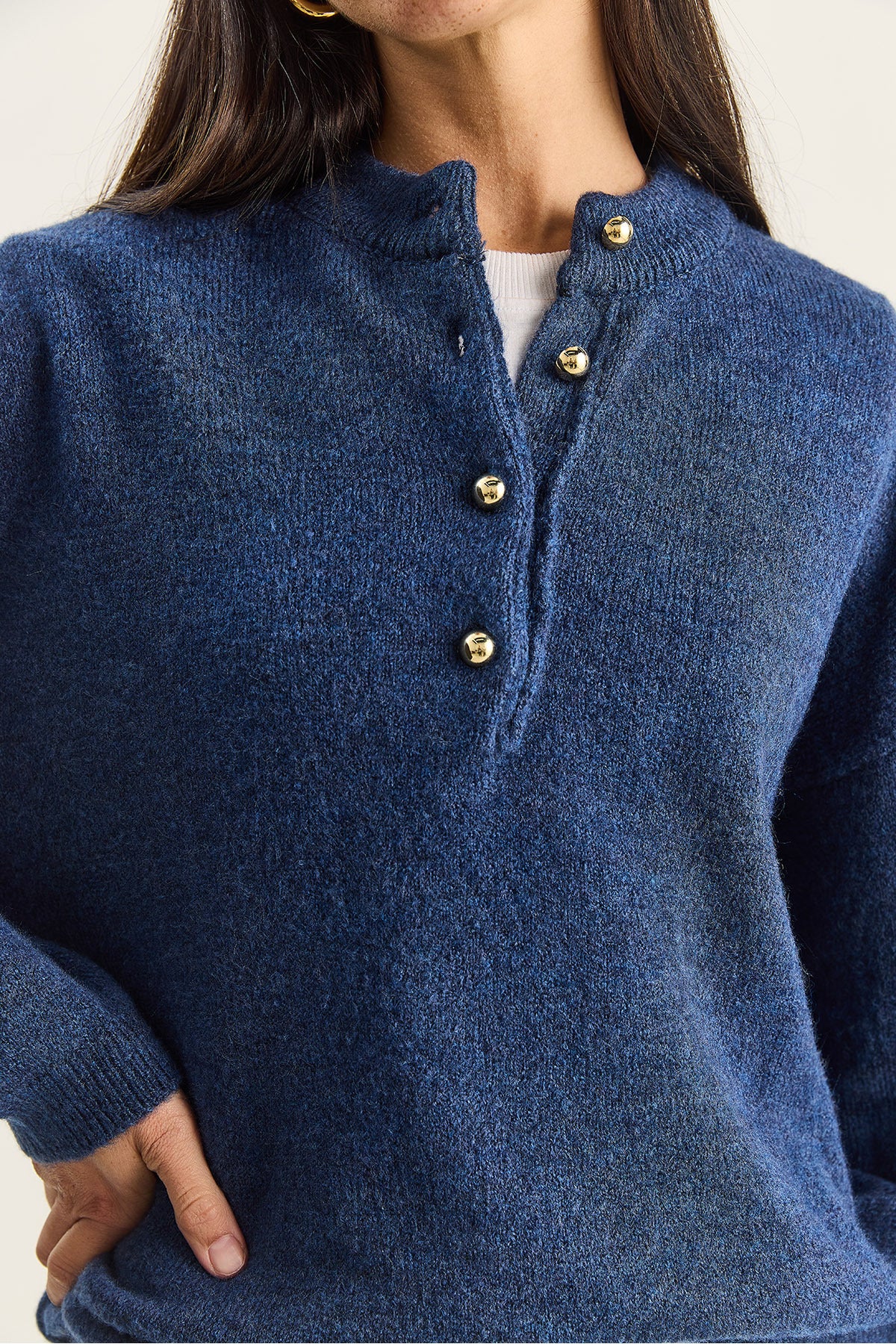 Women's Crew Neck 4 Button Regular Knitwear Sweater TK251128 60283720