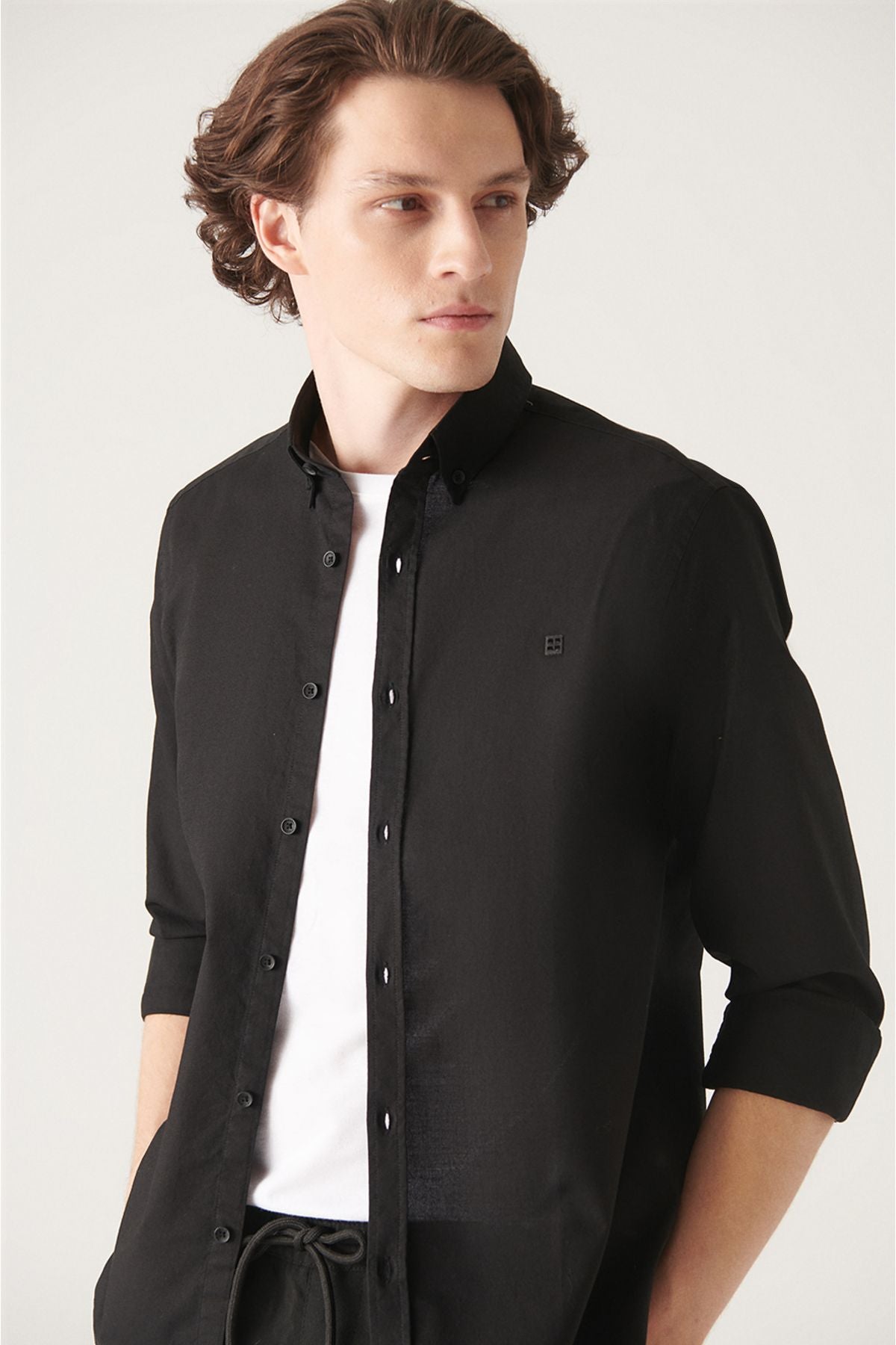 Men's black Oxford 100 %cotton button collar shirt B002003
