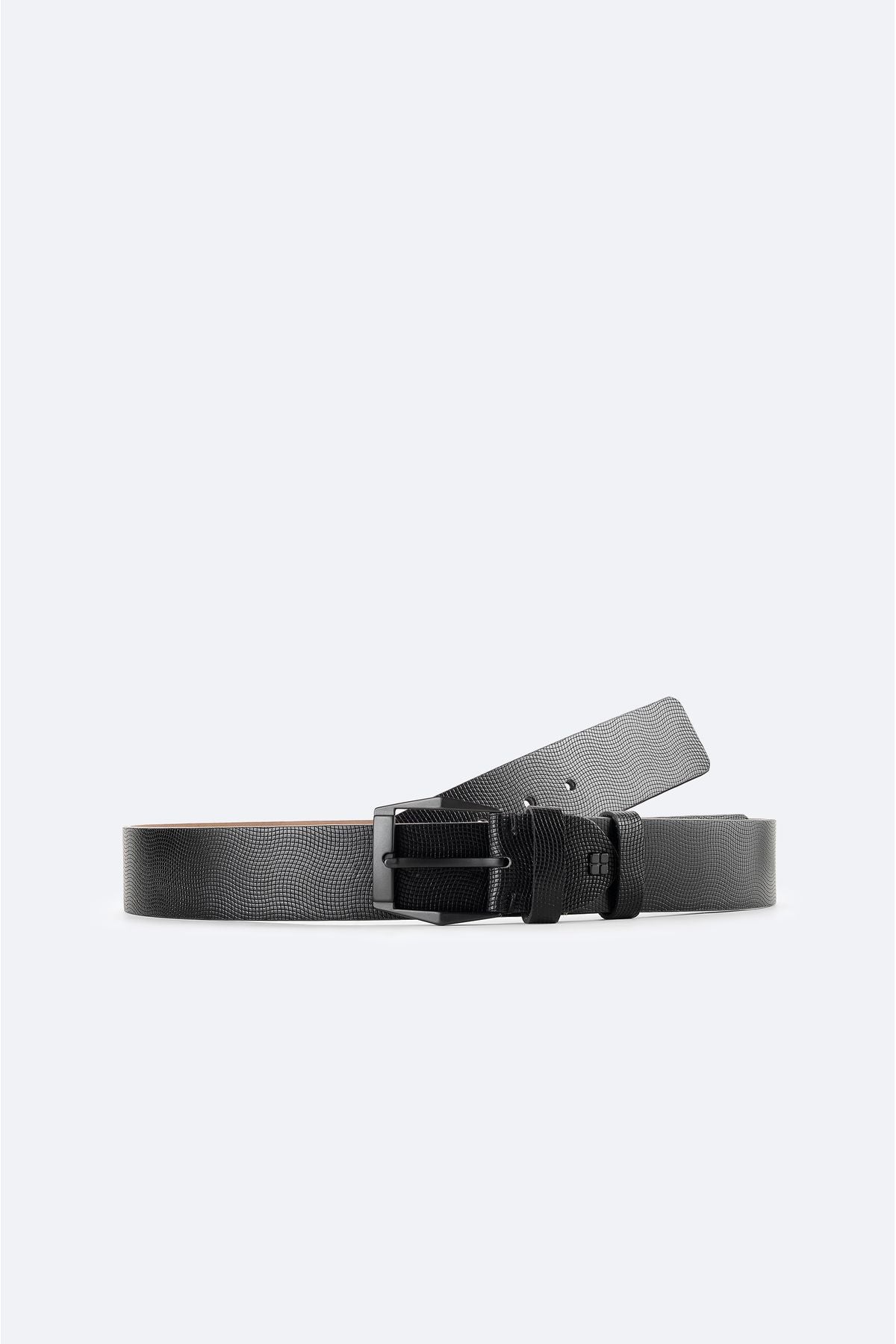 Men's black 100 %leather textured belt A42y9309