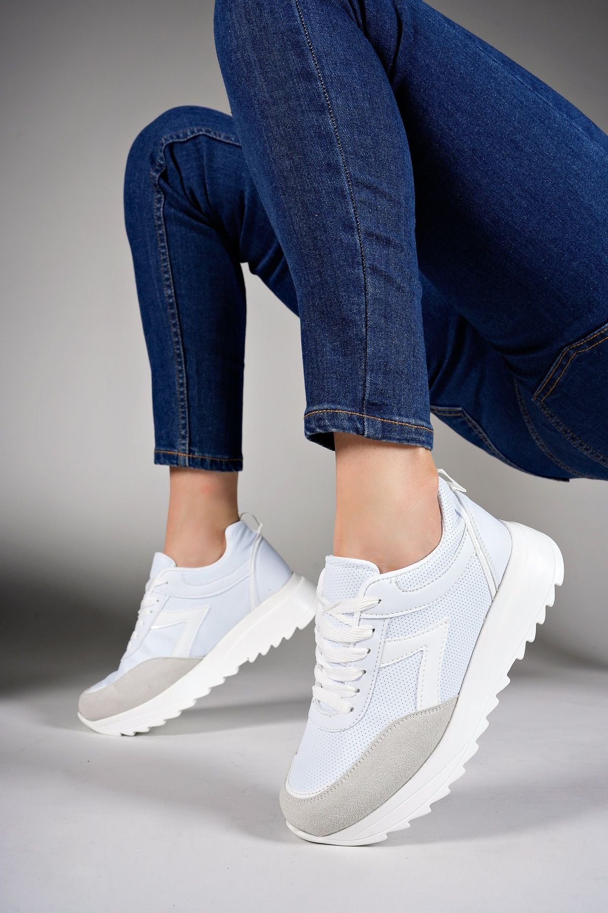 Thorvuss Female Sneaker 00121603 White White