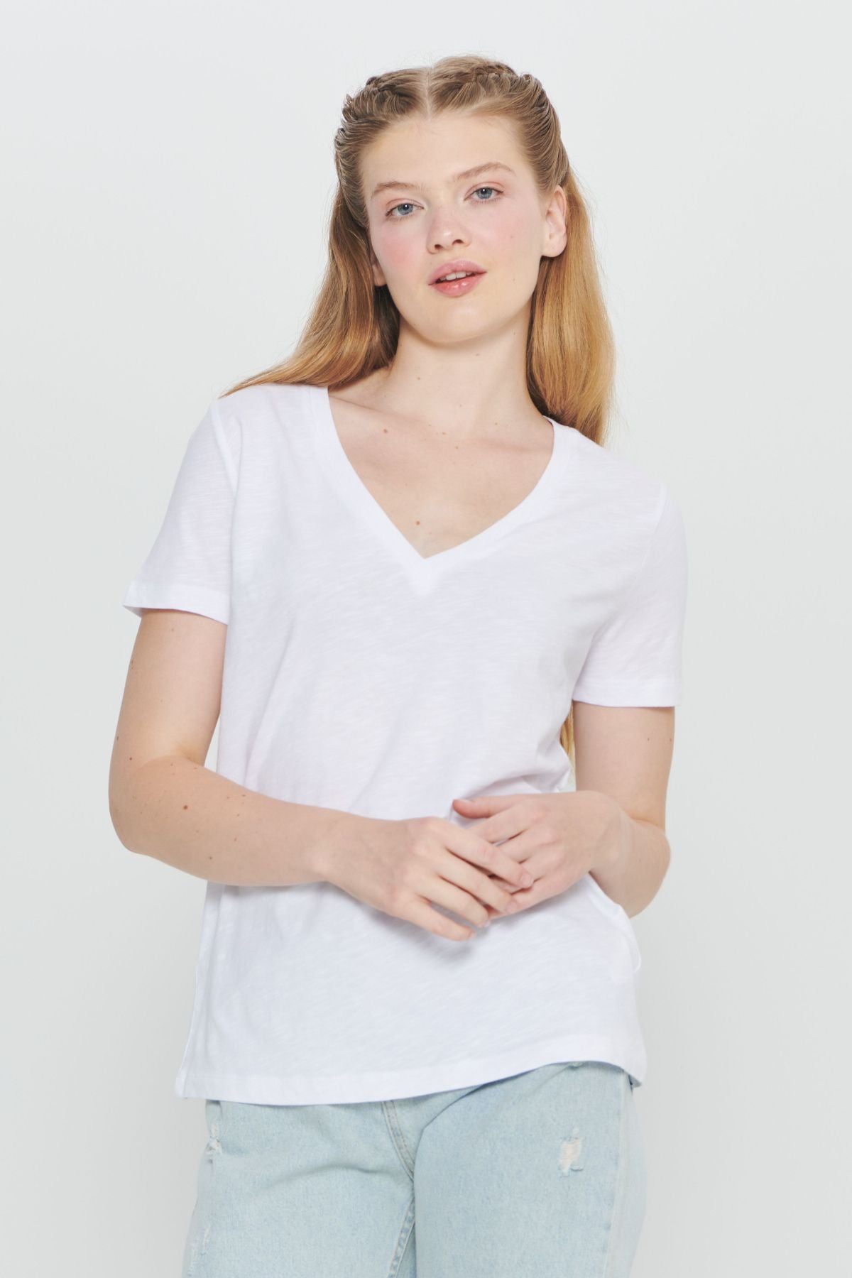 Woman White 100 %Cotton Standard Fit Normal Cut Normal Vaka Basic T -shirt