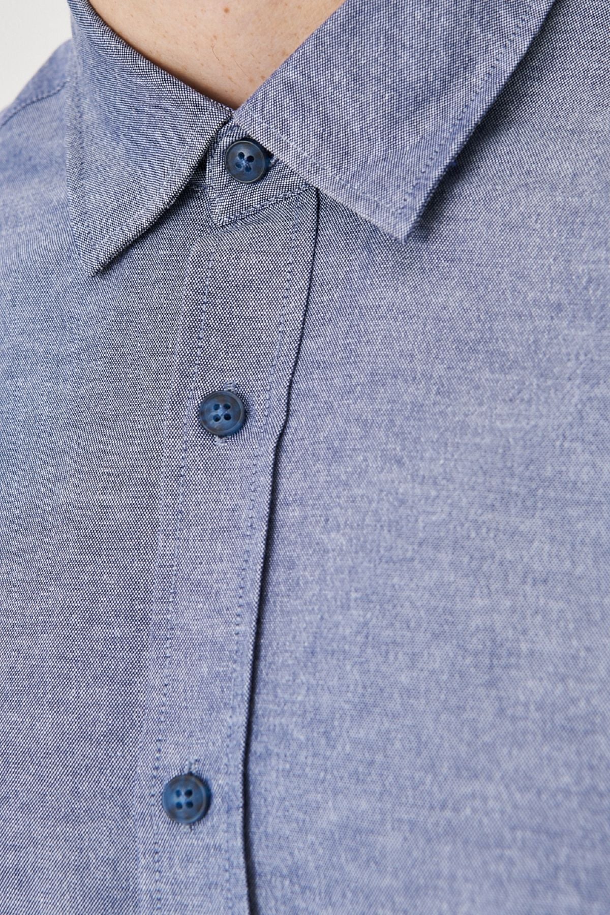 Men's navy blue slim fit narrow cut cotton hidden buttoned collar long sleeve oxford shirt