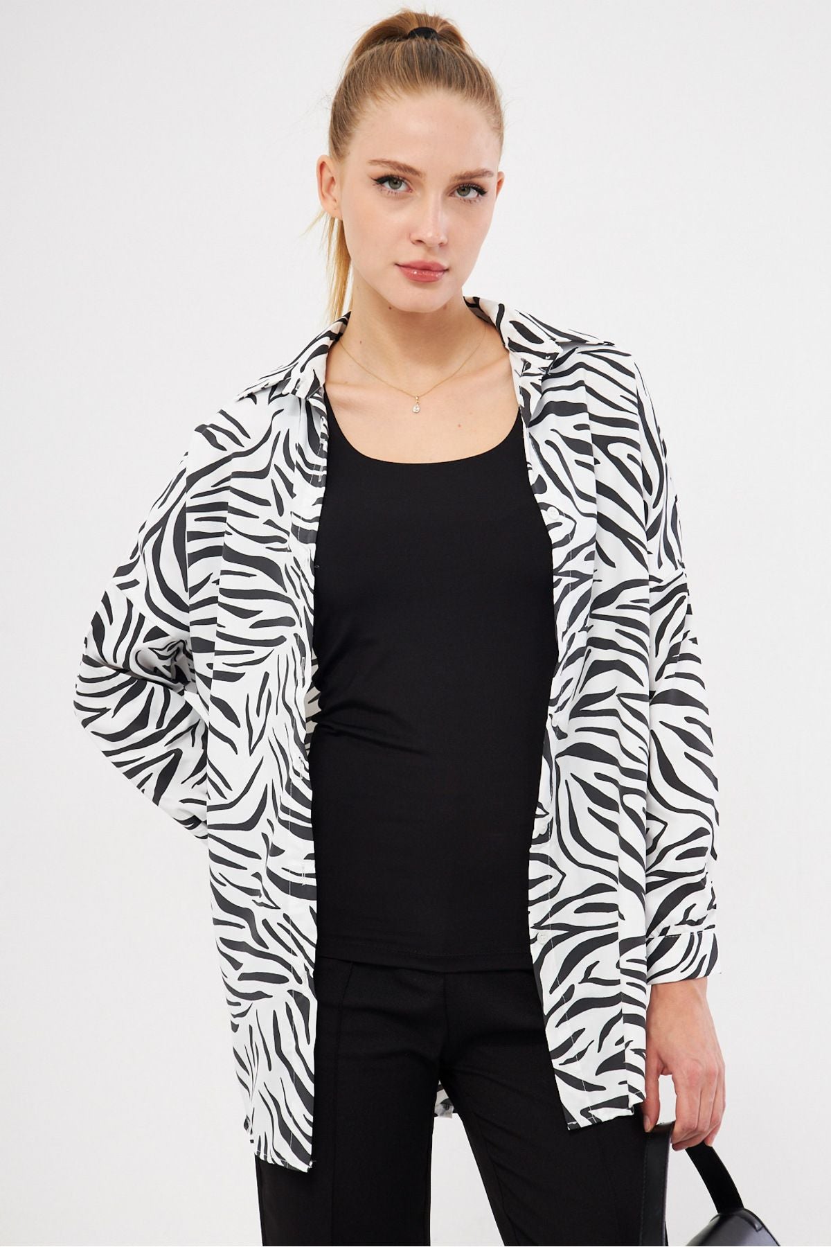 Woman Black Zebra Pattern Oversize Long Basic Shirt ARM-221145