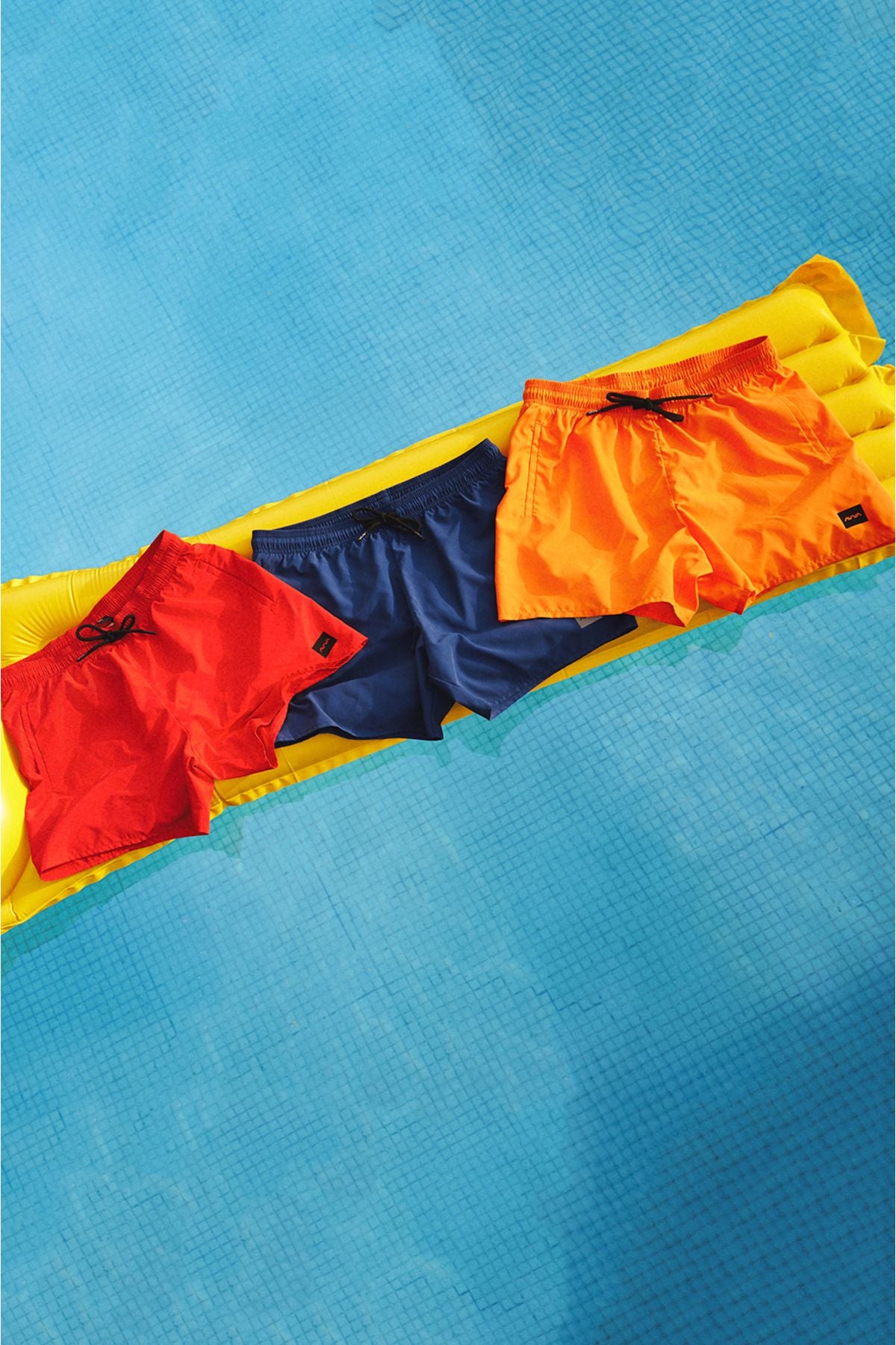 Men's Red Fast Drying Standard Size Mayo Sea Short E003801