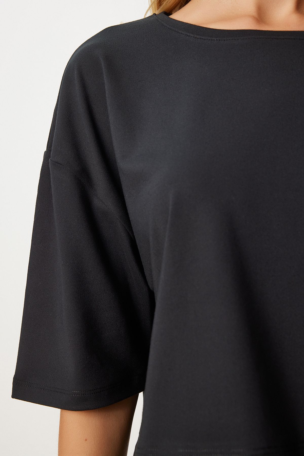Female Black Crop T-Shirt Jogger Lower Knitting Tracksuit Set FN03316