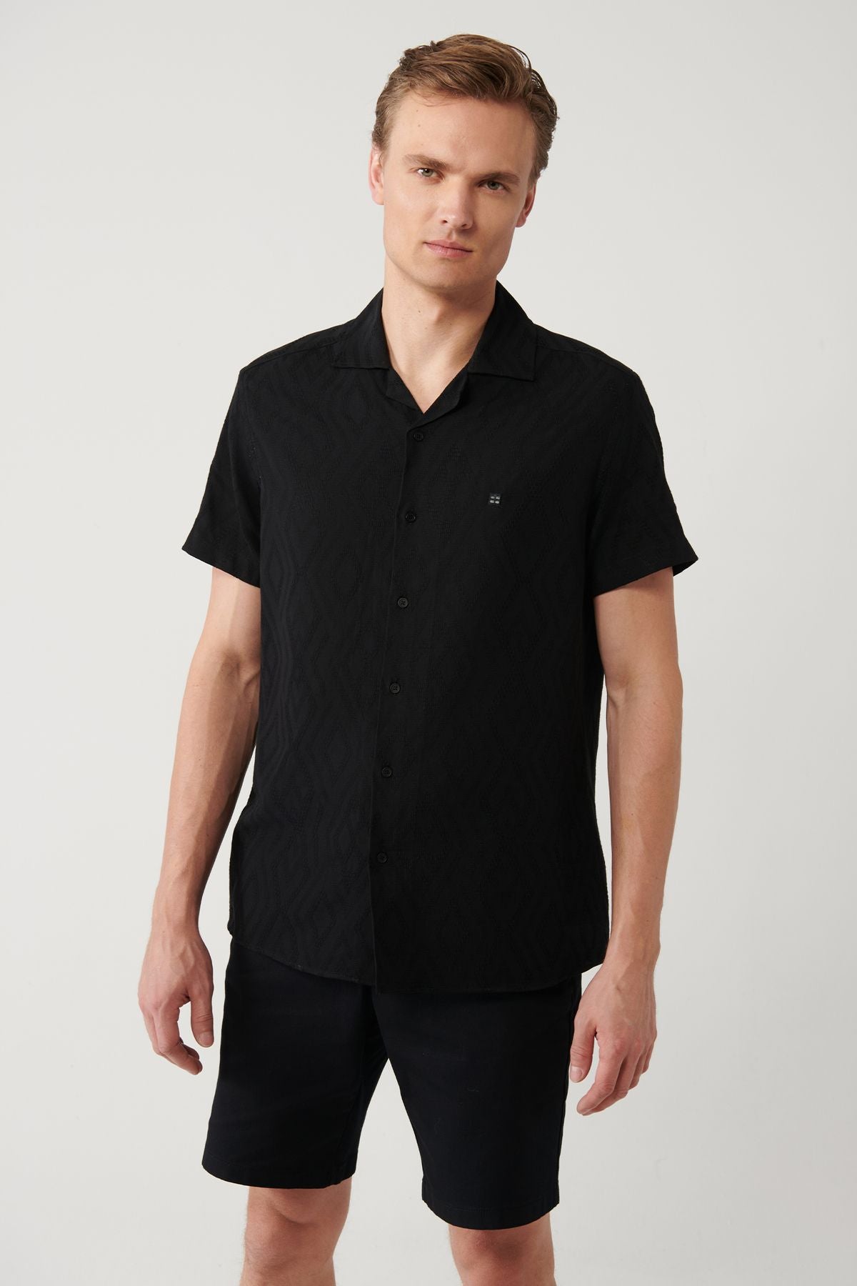Men's Black Apjine Tissue Shirt with Short Sleeve A412092