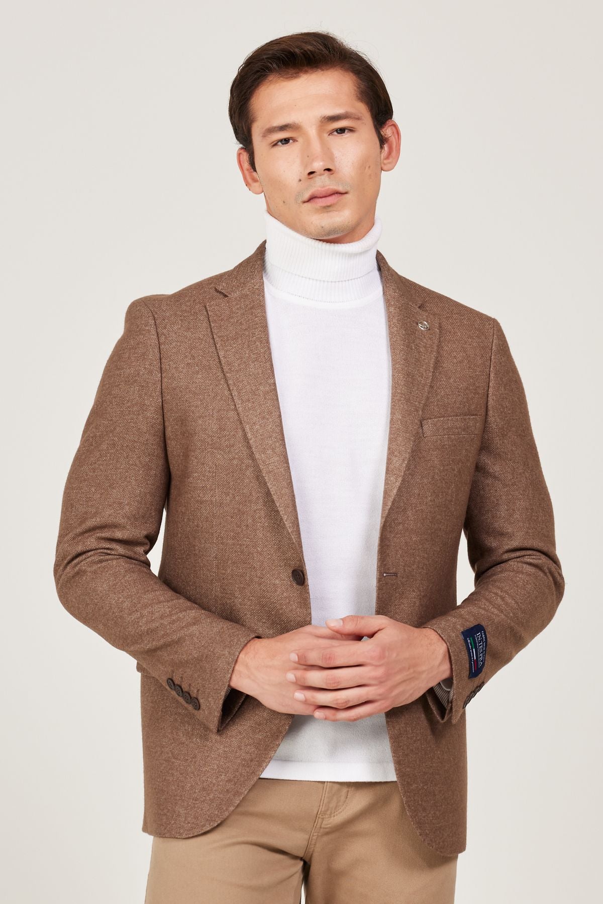 Men's brown slim fit narrow cutting mono collar woolen jacket