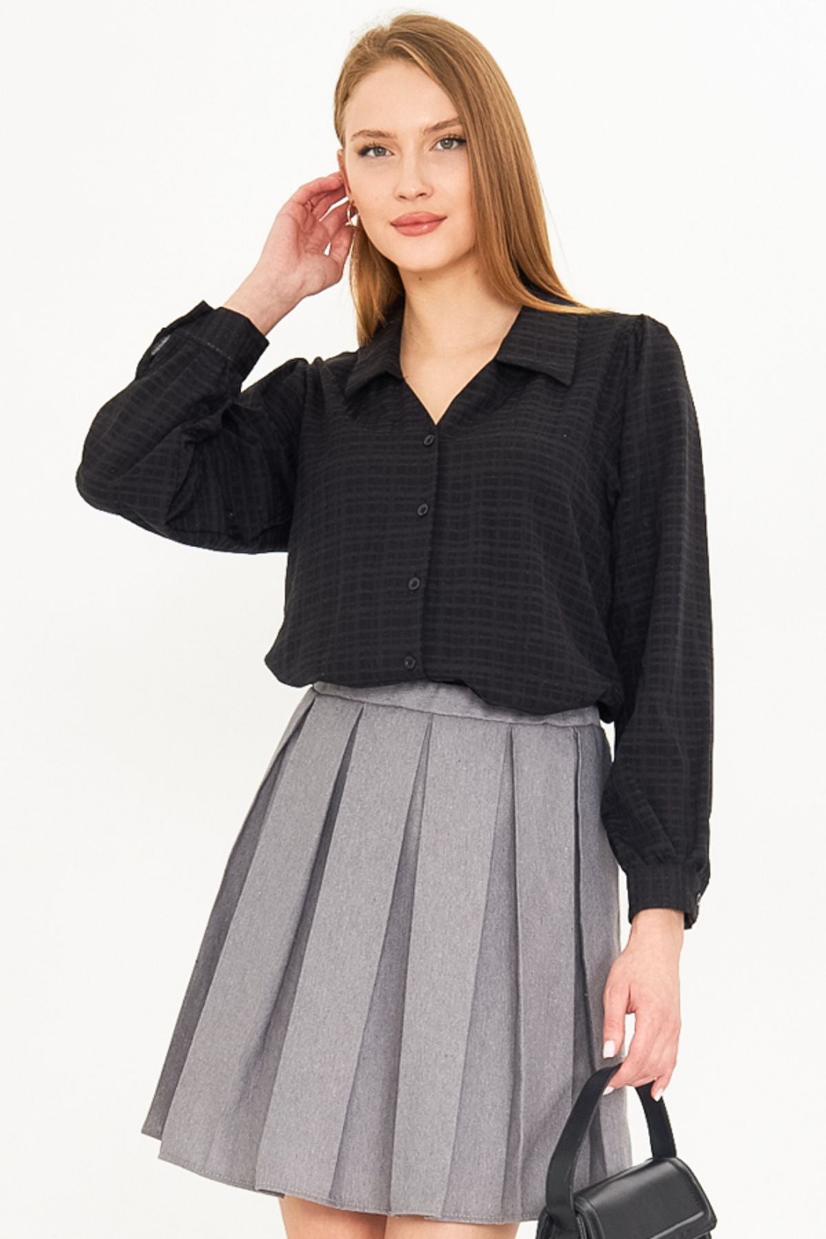Female Black V-Neck Balloon Arm Burumcük Shirt ARM-25K001088