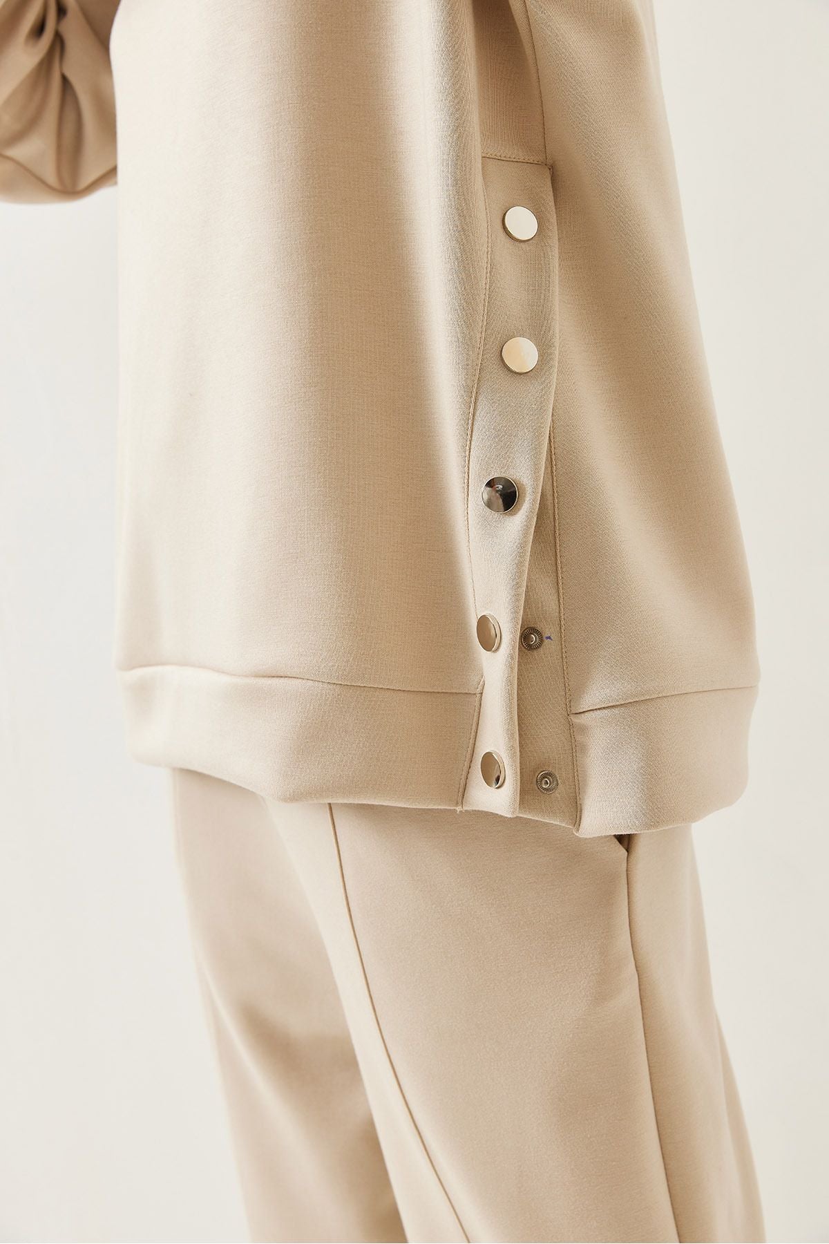 Women's sides button detailed upside -down team 60351257