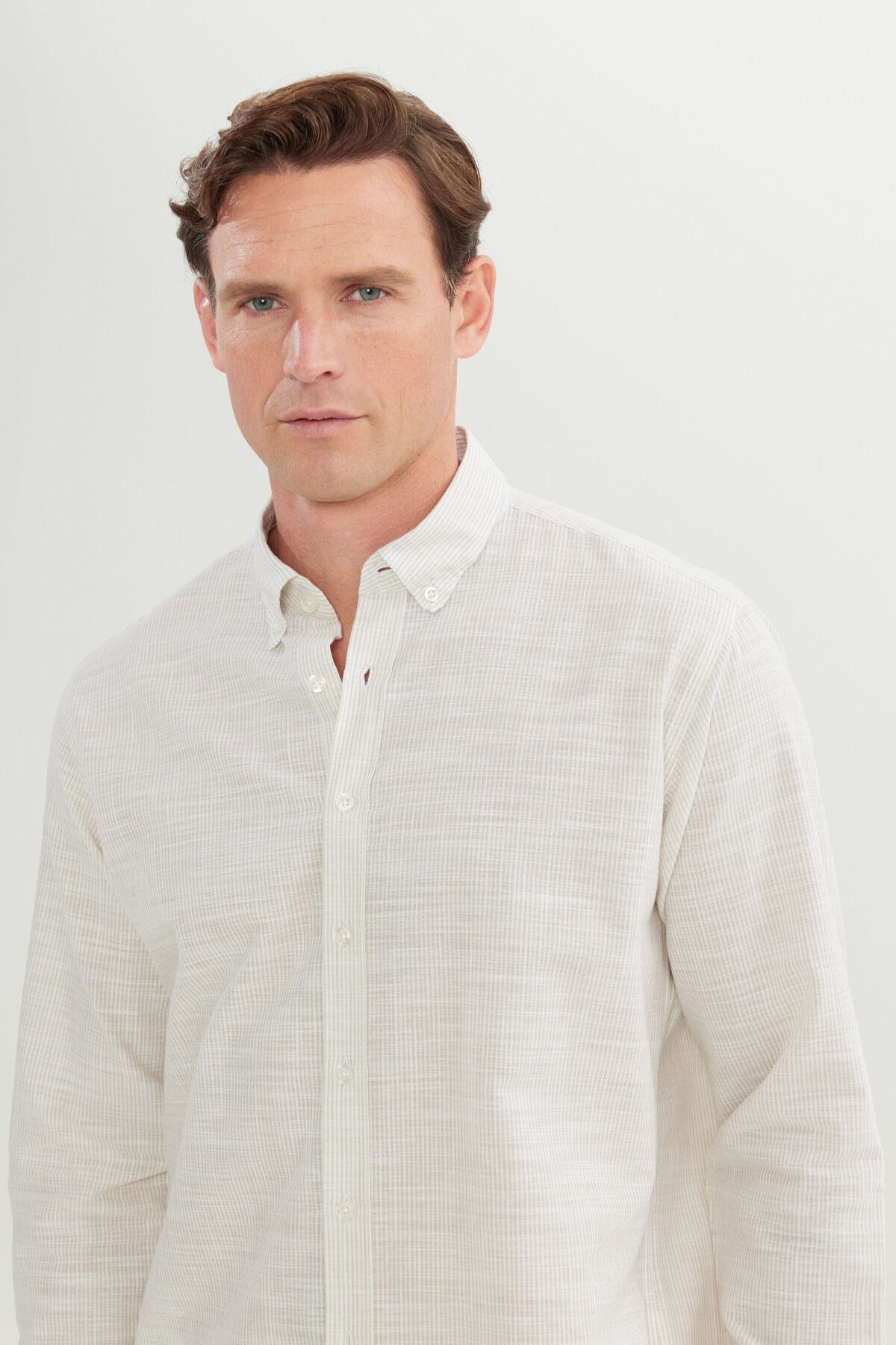 Men's Beige 100 %Cotton Comfort Fit Casual Cutting Buttoned Neckline Shirt