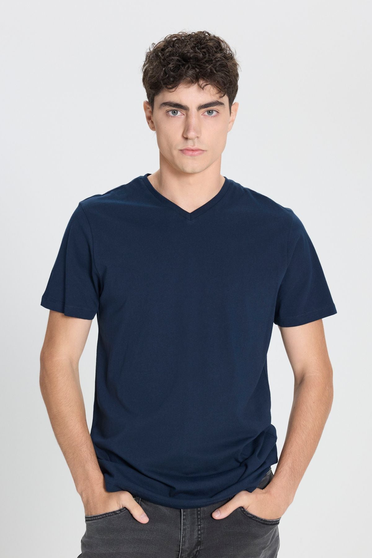 Men's 100 %cotton V -neck navy blue slim fit narrow cut T -shirt