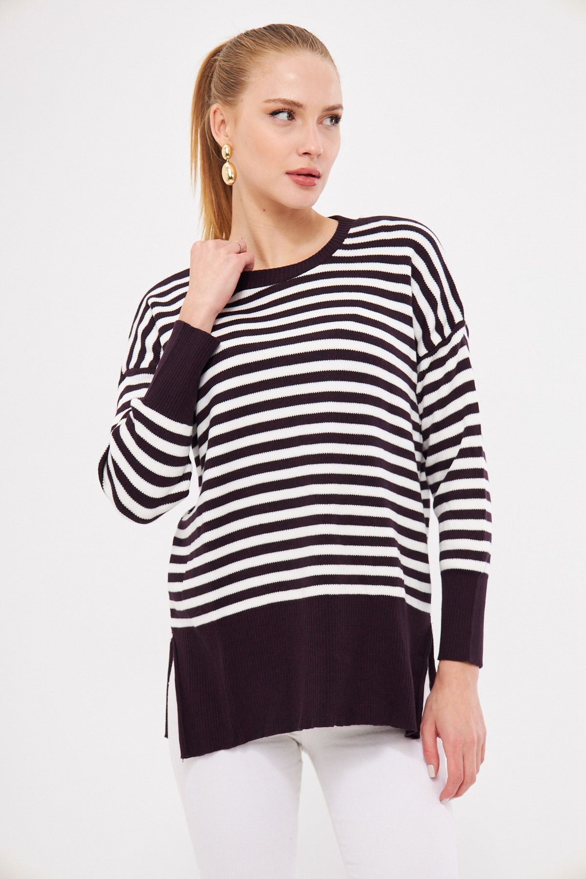 Woman purple round collar striped knitwear sweater ARM-24K012013